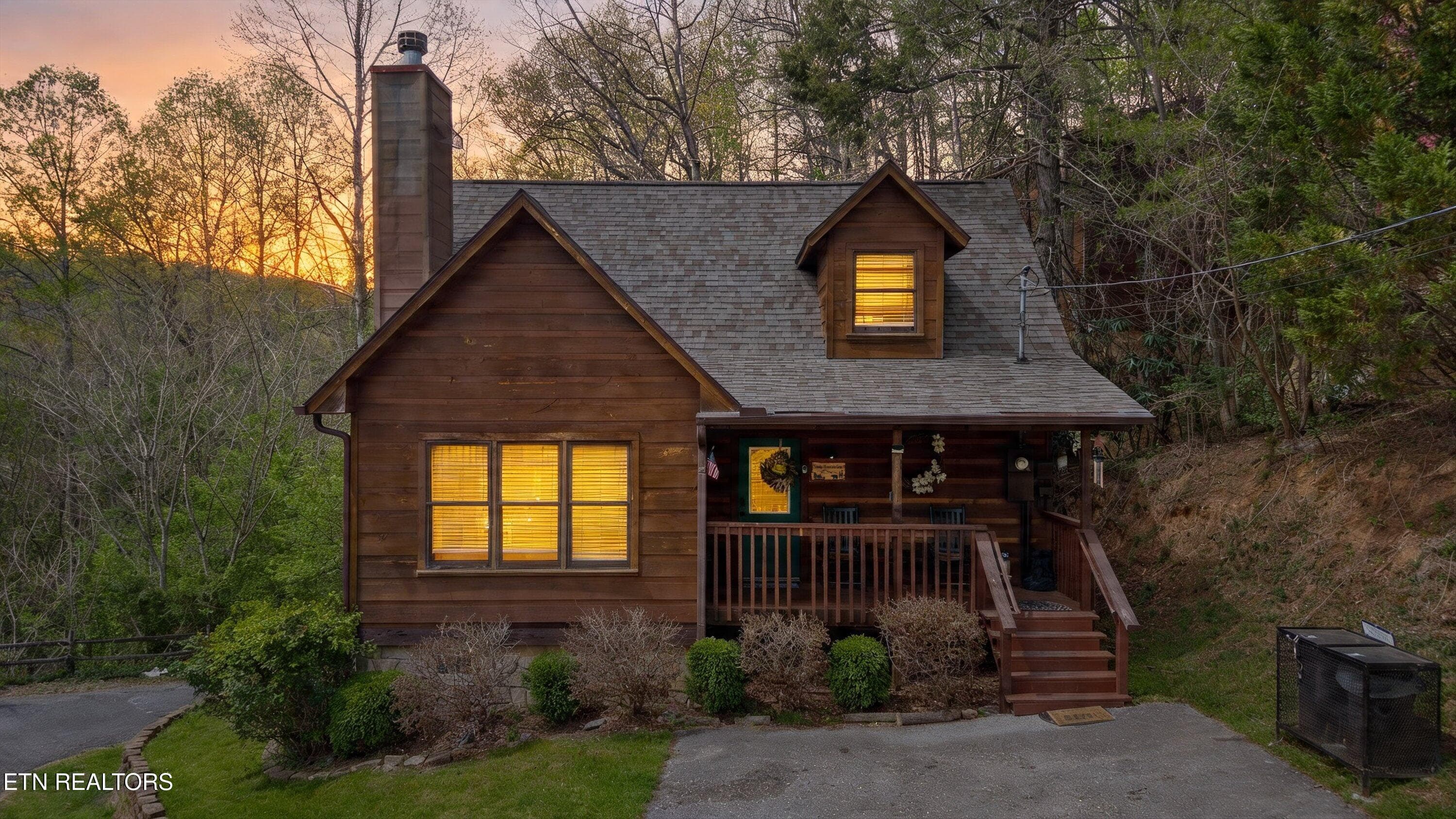 02-hf_20260415_105338_eeaed58e-179c-4813 - 309 Elk Cove Way, Gatlinburg, TN 37738, Gatlinburg