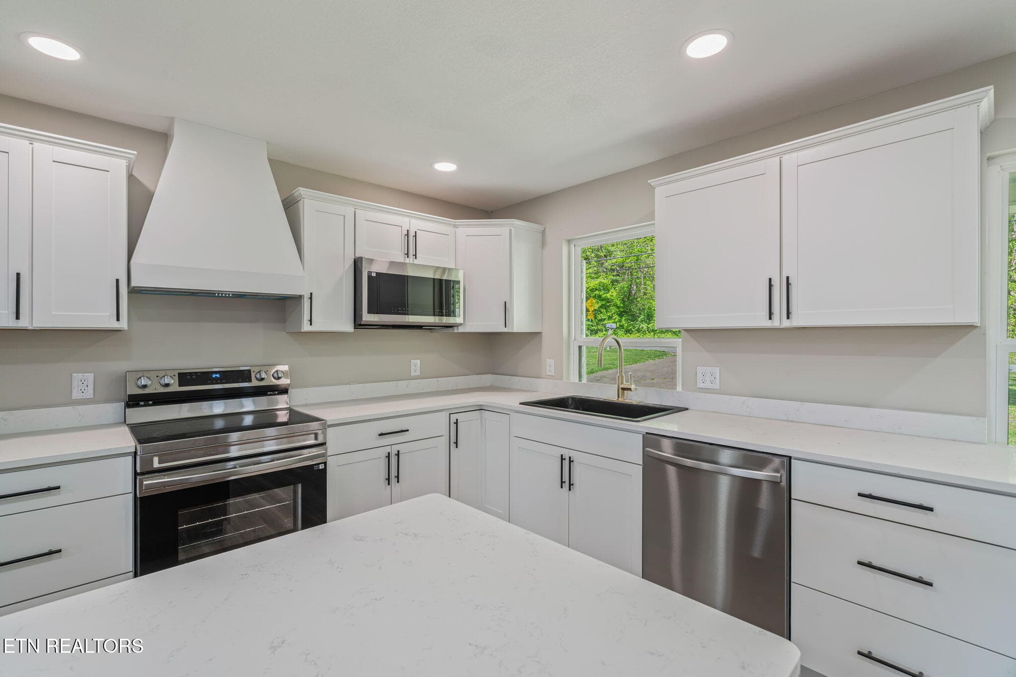 9-web-or-mls-201 Wakefield Road9 - 201 Wakefield Rd, Knoxville, TN 37922, Knoxville