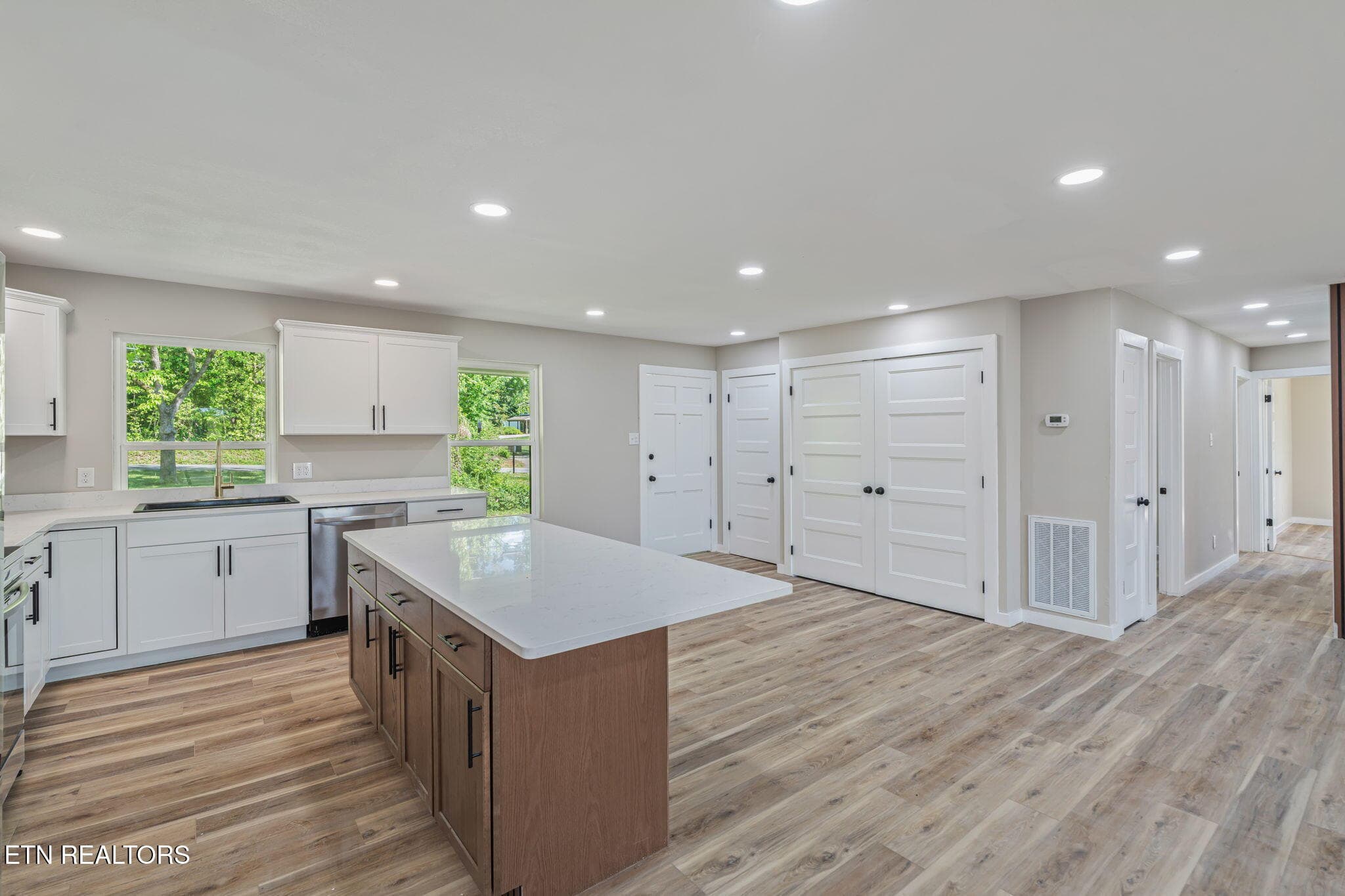 12-web-or-mls-201 Wakefield Road12 - 201 Wakefield Rd, Knoxville, TN 37922, Knoxville