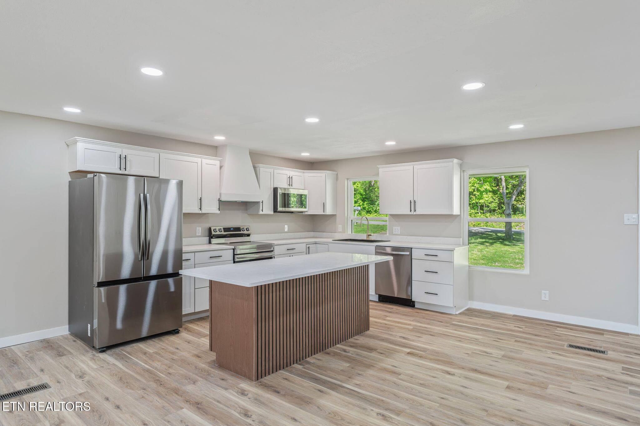 14-web-or-mls-201 Wakefield Road14 - 201 Wakefield Rd, Knoxville, TN 37922, Knoxville