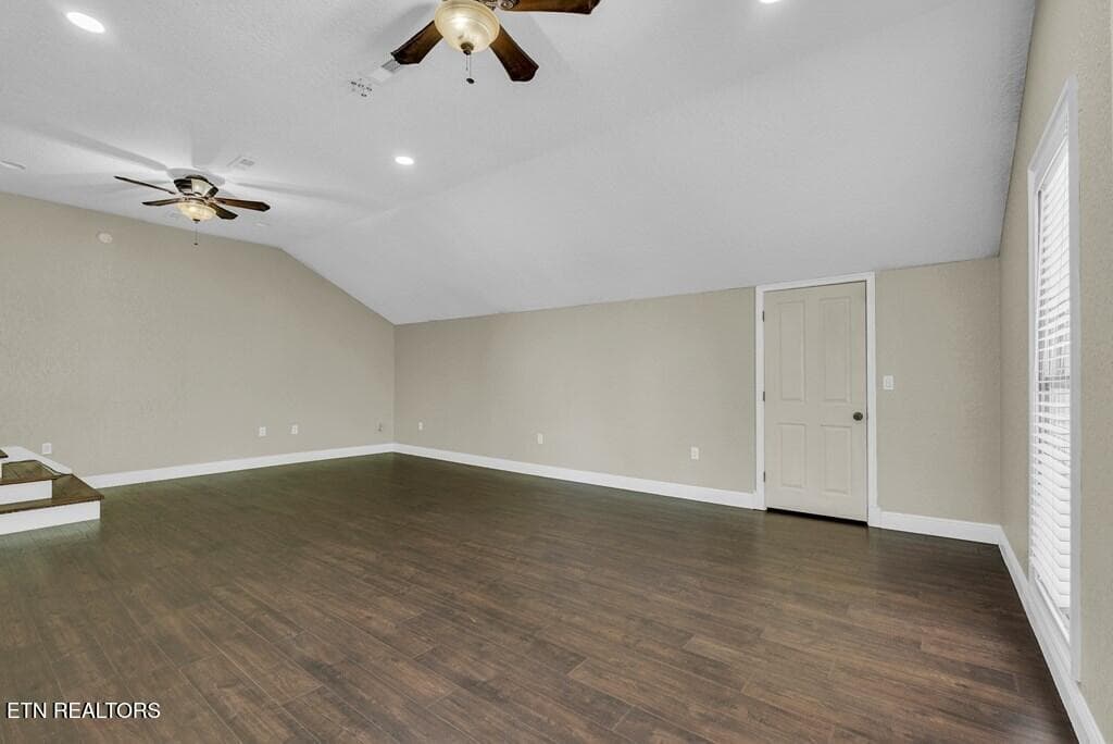 243717_41 - 160 Eagles Bluff Circle, Spencer, TN 38585