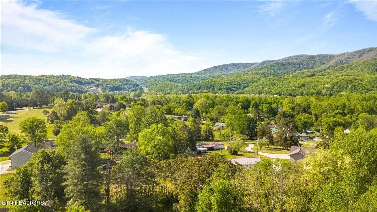 02-Park Rd - Park Rd, Caryville, TN 37714