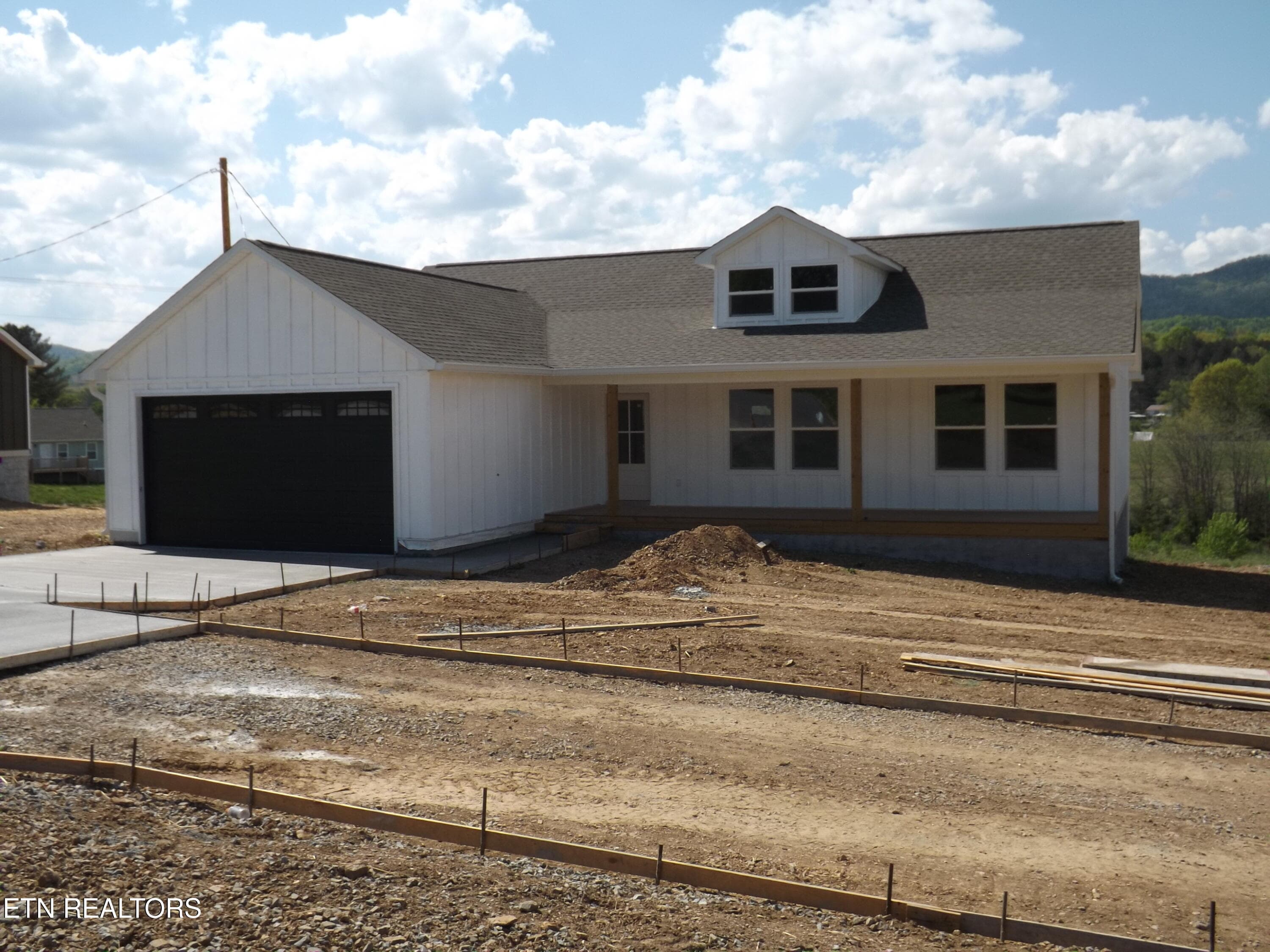 DSCF3932 - Copy - 941 Shawanee Rd, Harrogate, TN 37752
