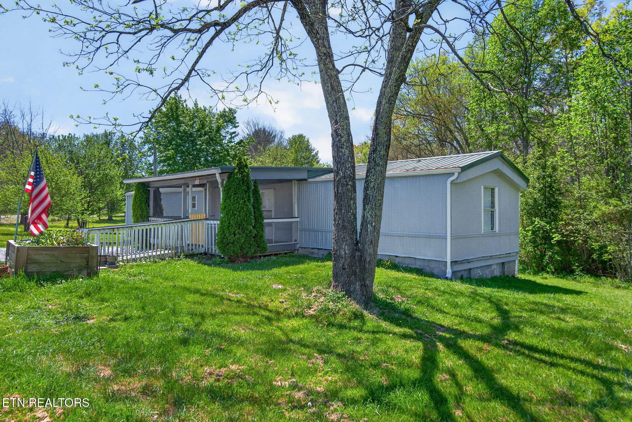 2-web-or-mls-5959 Nashville Hwy_2 - 5959 Nashville Hwy, Deer Lodge, TN 37726
