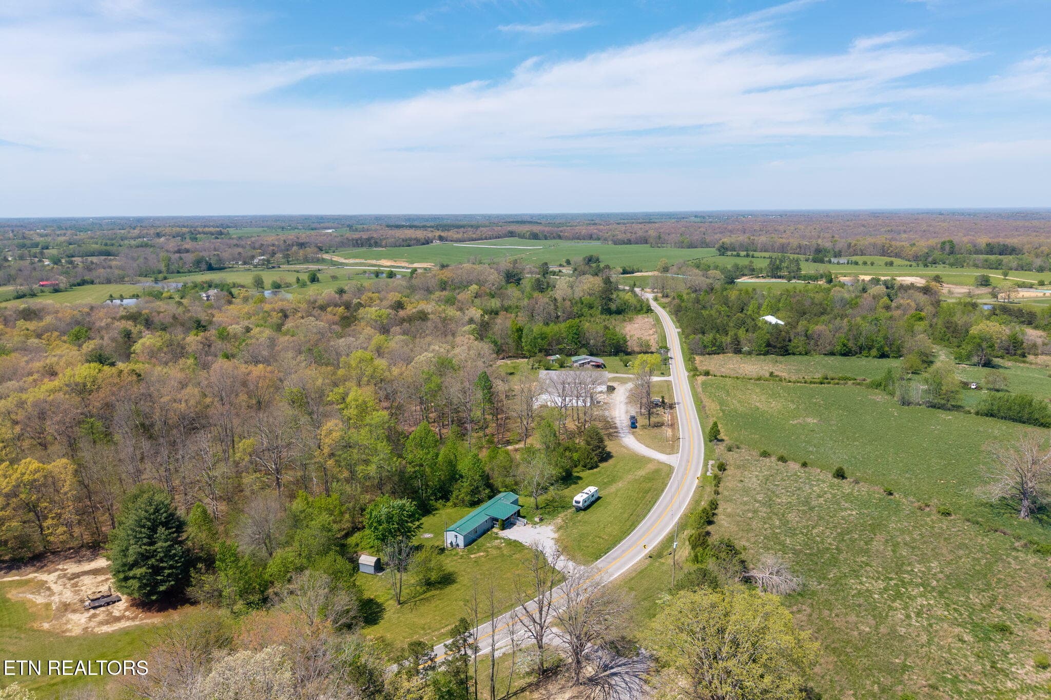 23-web-or-mls-5959 Nashville Hwy_101 - 5959 Nashville Hwy, Deer Lodge, TN 37726