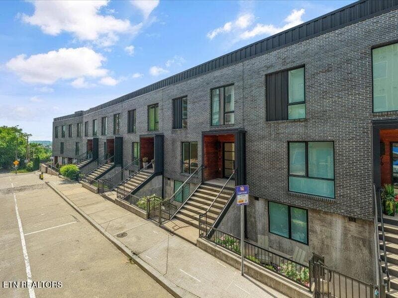04-521 W Vine Avenue 01 - 521 W Vine Ave, Knoxville, TN 37902
