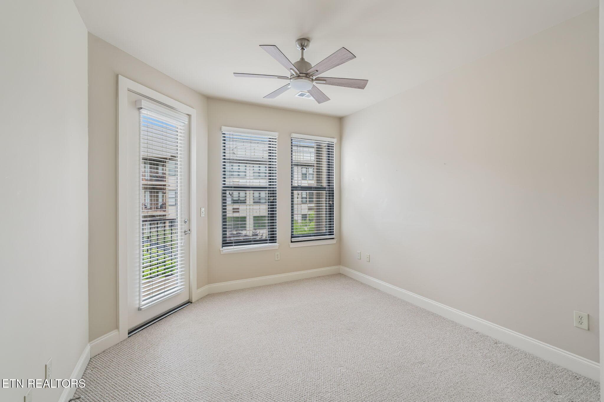 Bedroom - 445 W Blount Ave 409, Knoxville, TN 37920, Knoxville