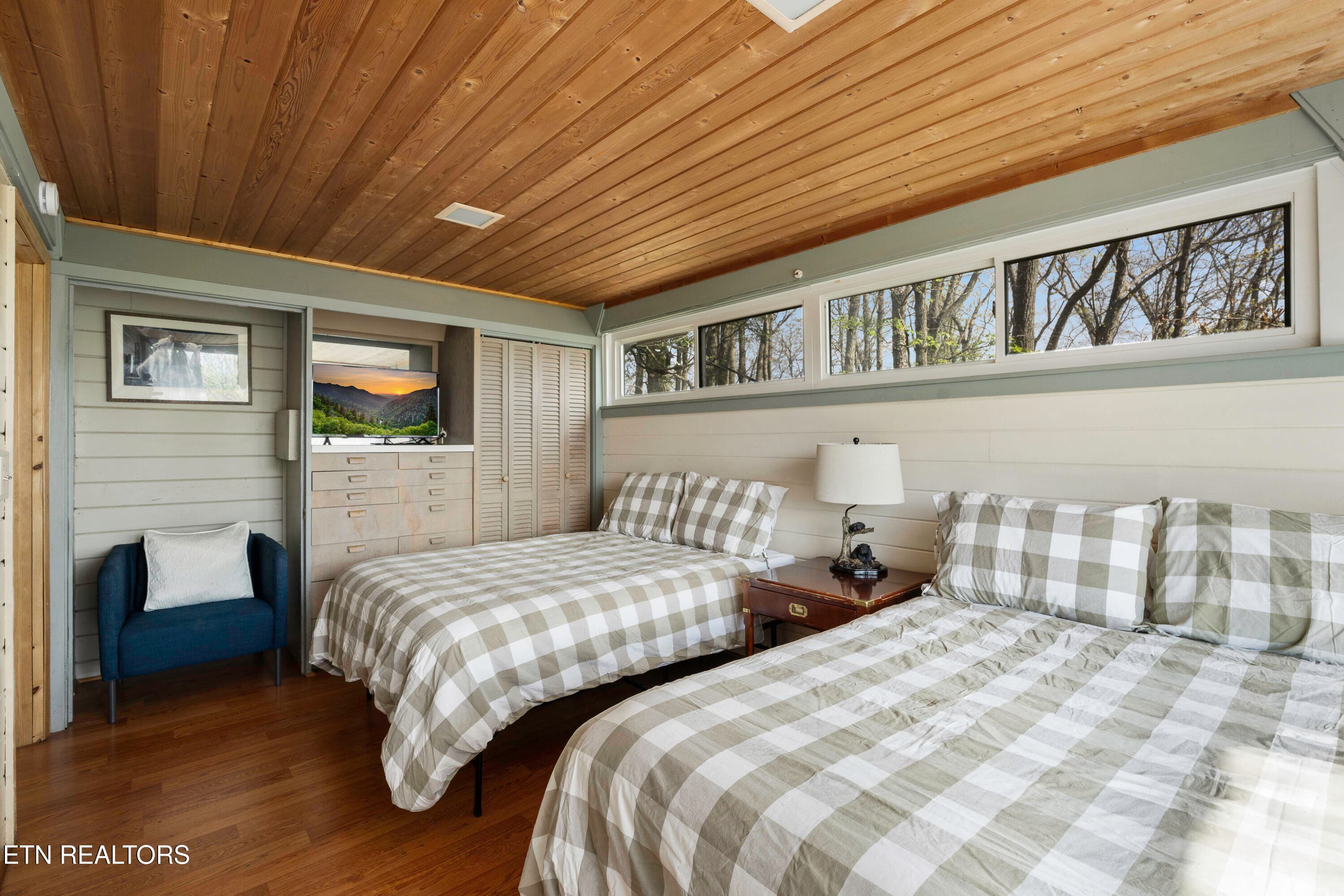 Bedroom 7 - Main Floor - 1066 Ski View Drive, Gatlinburg, TN 37738, Gatlinburg