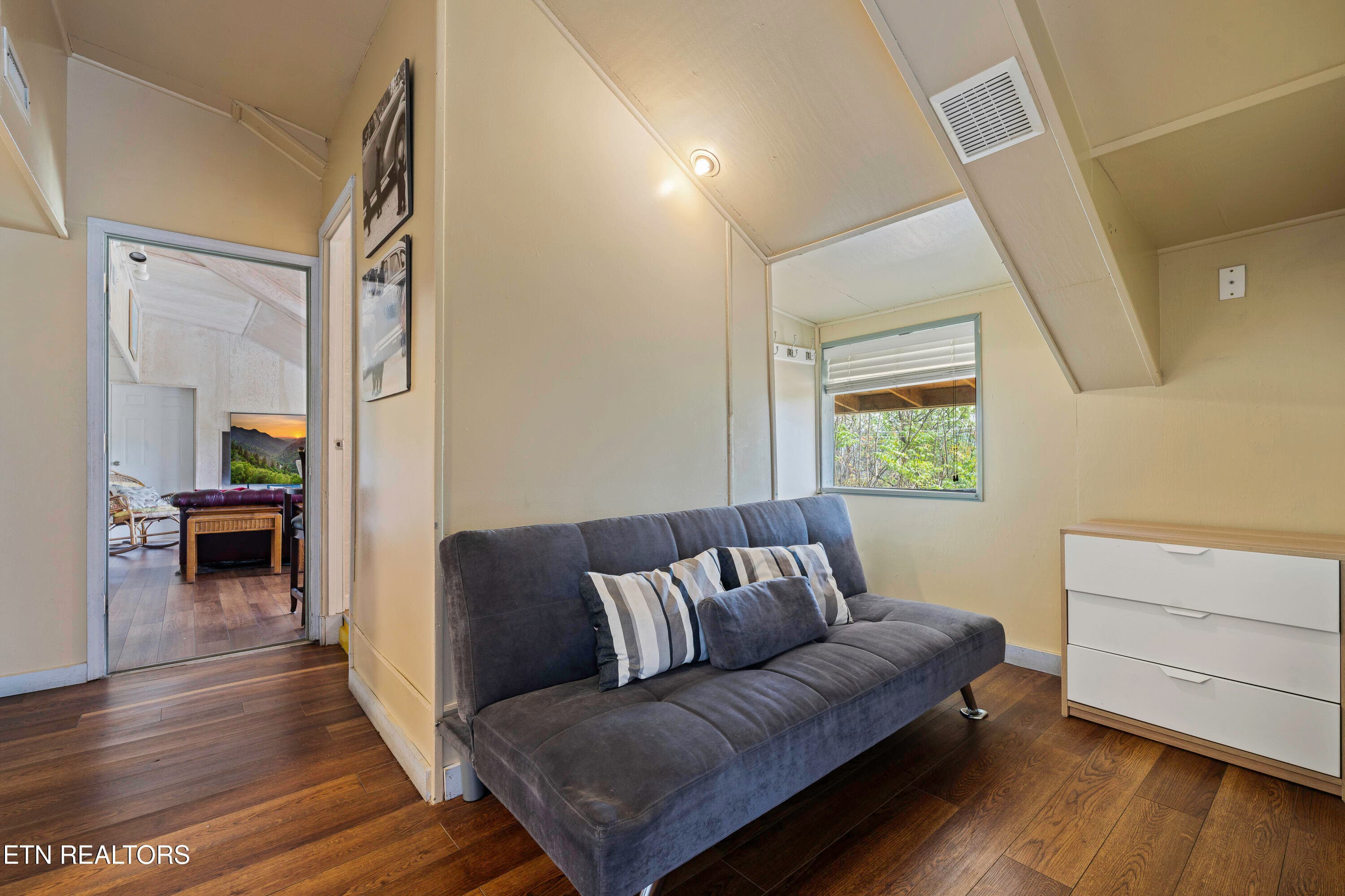 Futon Sleep Area - 1066 Ski View Drive, Gatlinburg, TN 37738, Gatlinburg