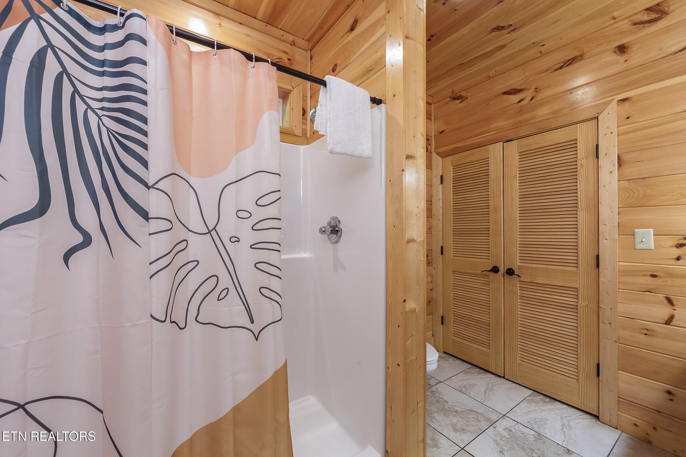 bathroom 3-2 - 714 Mountain Stream Way, Gatlinburg, TN 37738, Gatlinburg