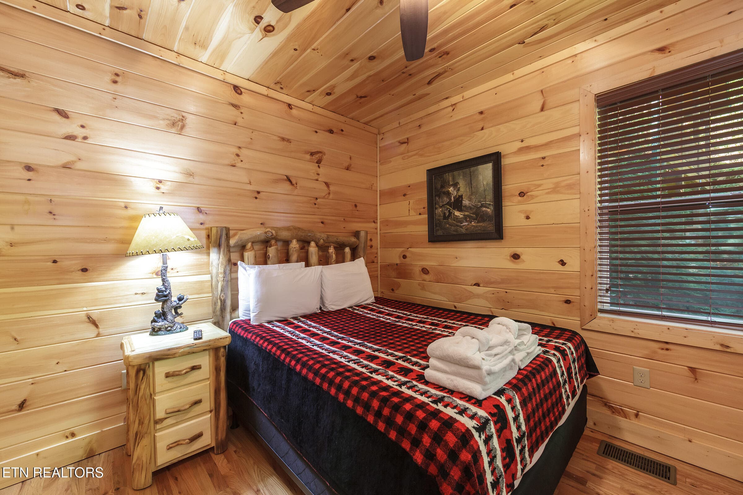 bedroom 3-2 - 714 Mountain Stream Way, Gatlinburg, TN 37738, Gatlinburg