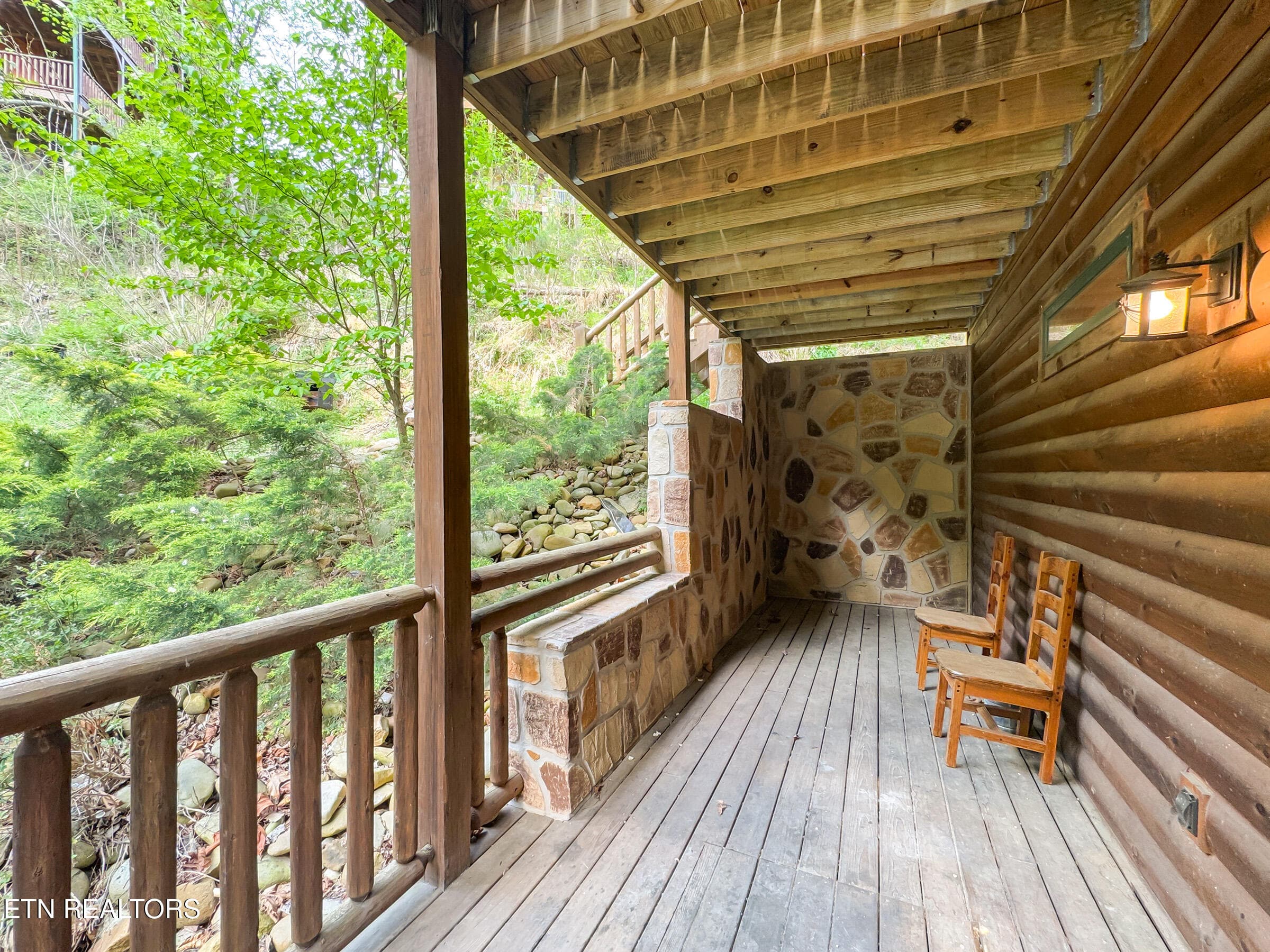 deck 5 - 714 Mountain Stream Way, Gatlinburg, TN 37738, Gatlinburg