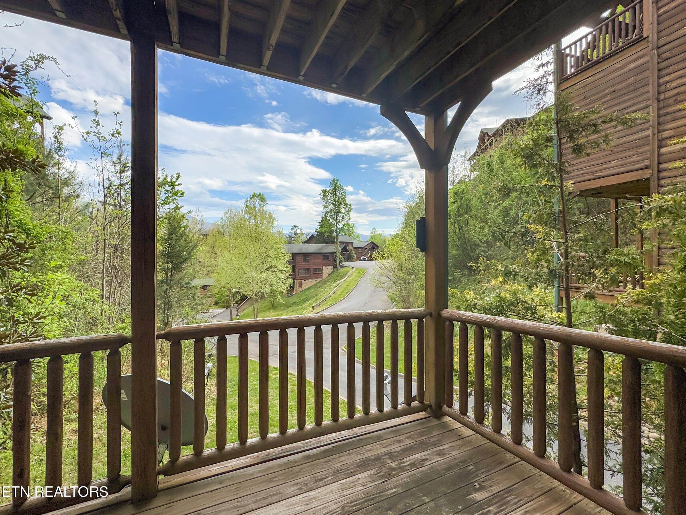 deck 6 - 714 Mountain Stream Way, Gatlinburg, TN 37738, Gatlinburg
