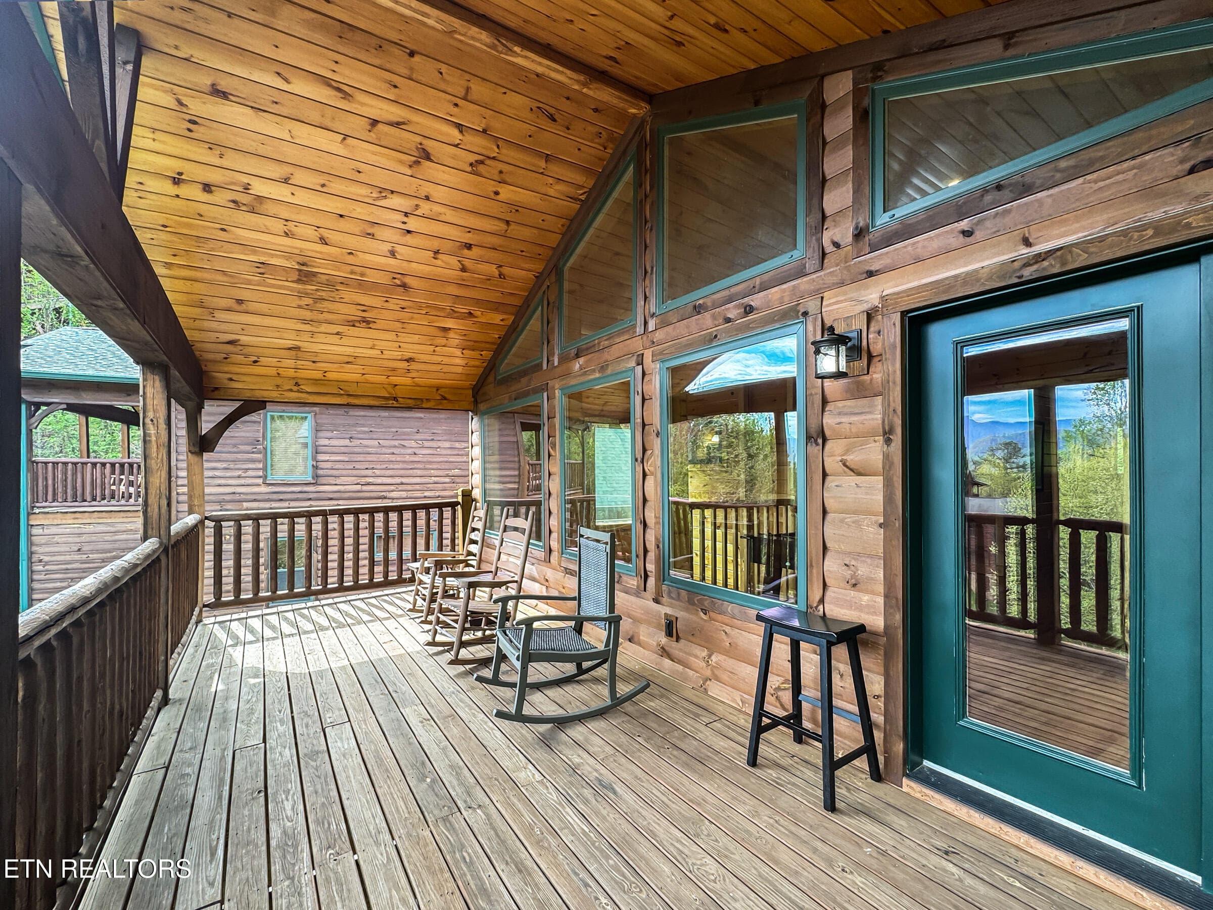 deck 9 - 714 Mountain Stream Way, Gatlinburg, TN 37738, Gatlinburg