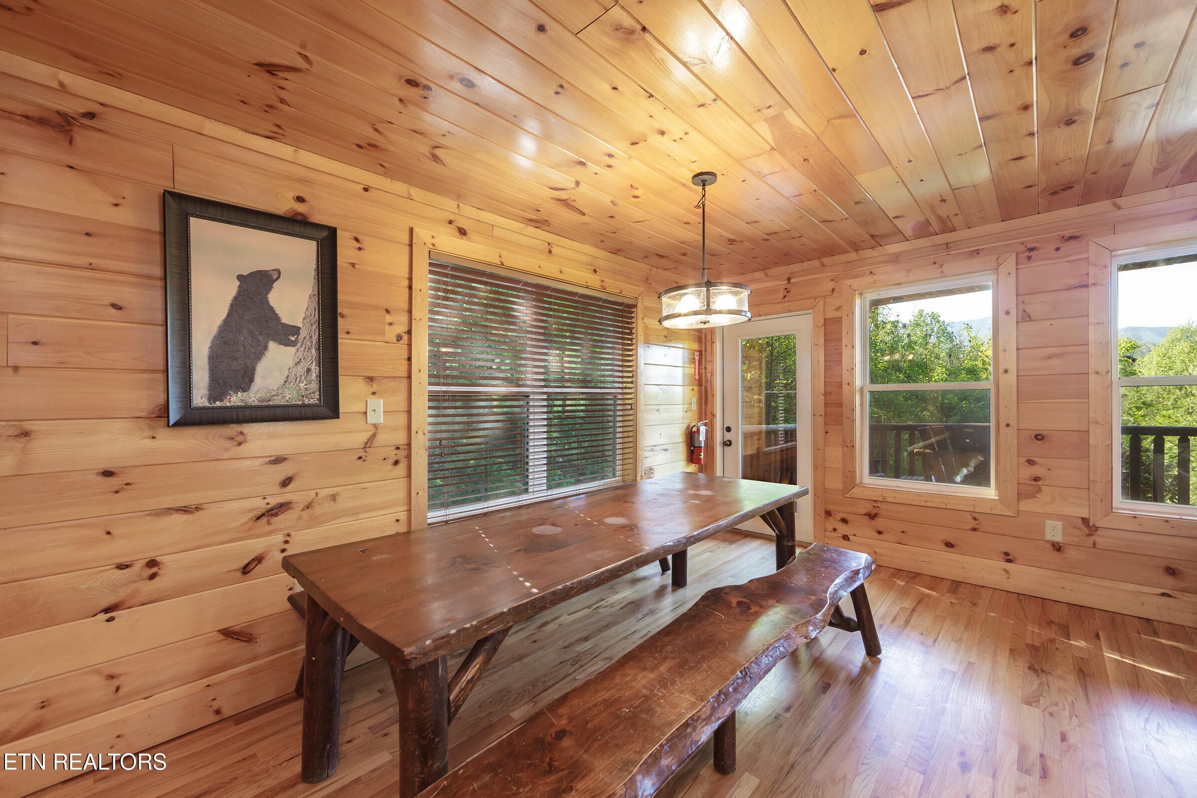 dining room - 714 Mountain Stream Way, Gatlinburg, TN 37738, Gatlinburg