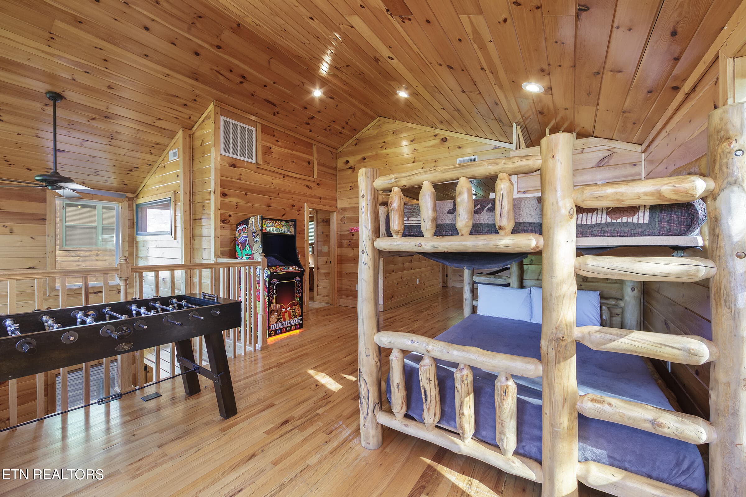 loft 5 - 714 Mountain Stream Way, Gatlinburg, TN 37738, Gatlinburg