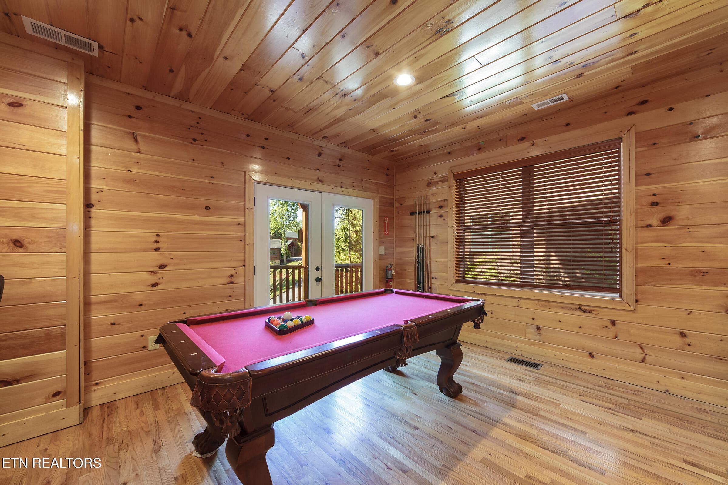 pool table - 714 Mountain Stream Way, Gatlinburg, TN 37738, Gatlinburg