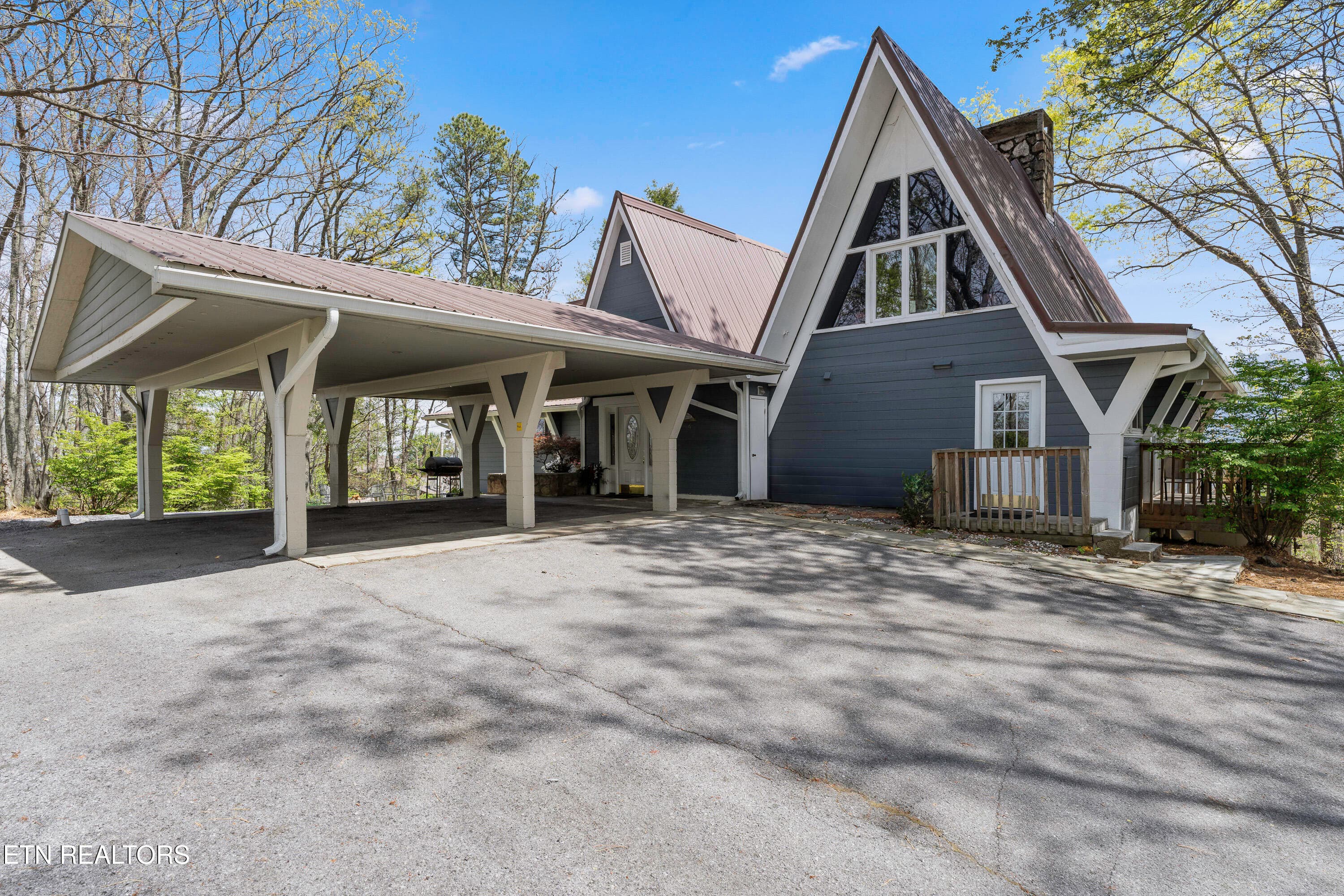 Carports - 1066 Ski View Drive, Gatlinburg, TN 37738, Gatlinburg
