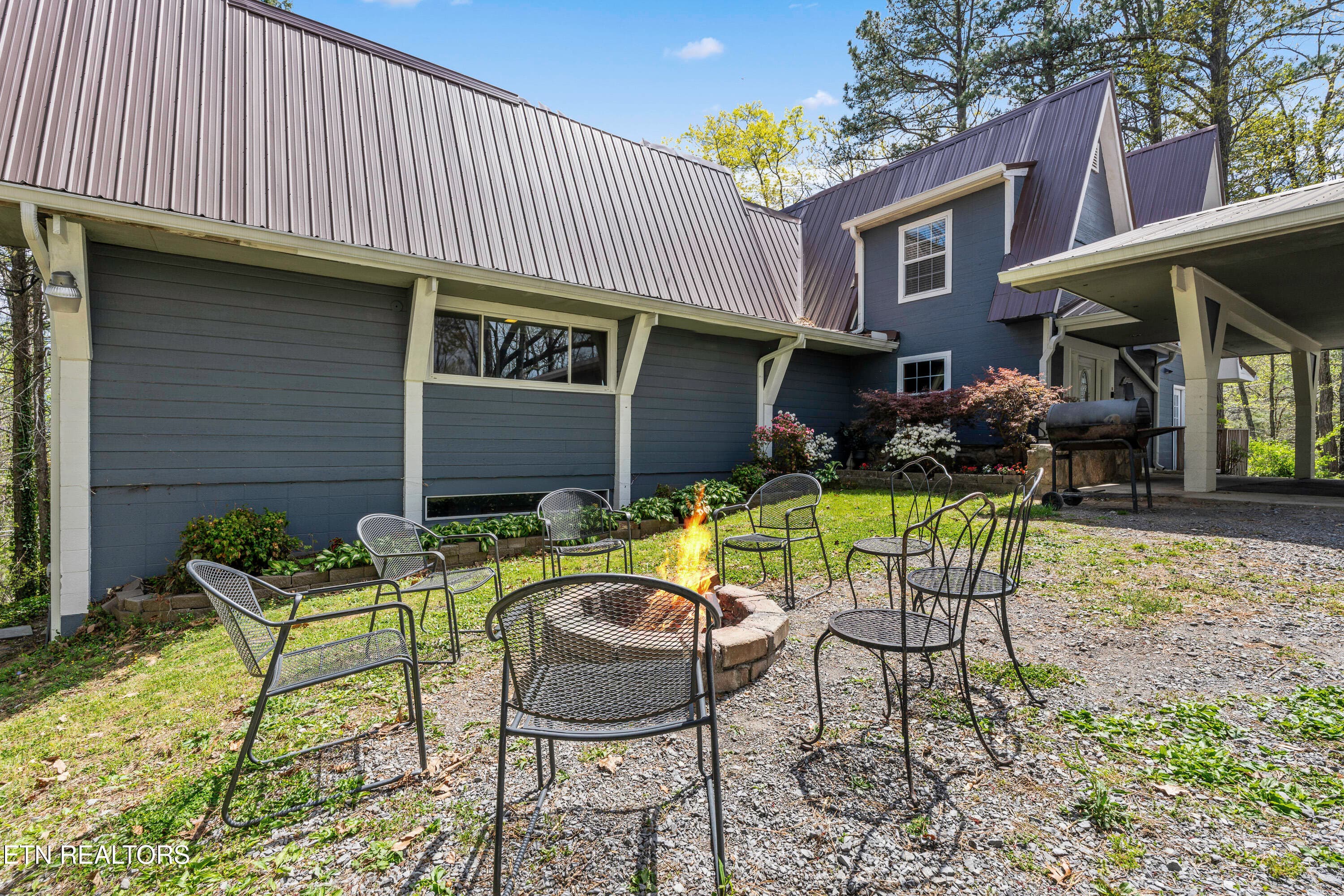 Fire Pit Area - 1066 Ski View Drive, Gatlinburg, TN 37738, Gatlinburg