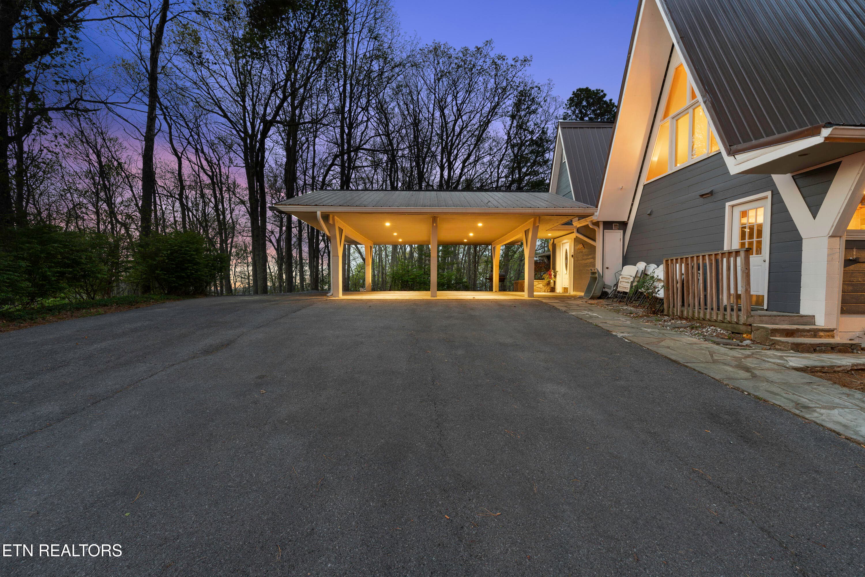 Twilight - 1066 Ski View Drive, Gatlinburg, TN 37738, Gatlinburg