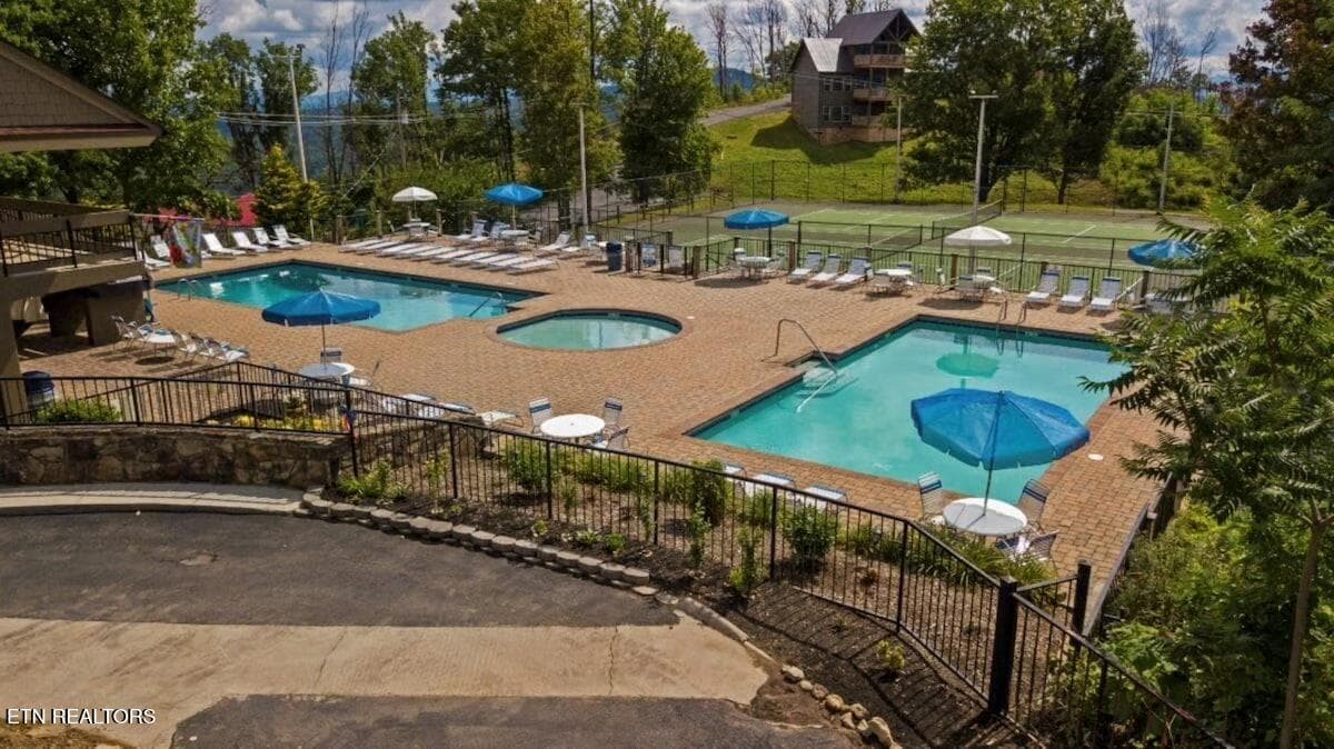 Chalet Village Pool - 1066 Ski View Drive, Gatlinburg, TN 37738, Gatlinburg
