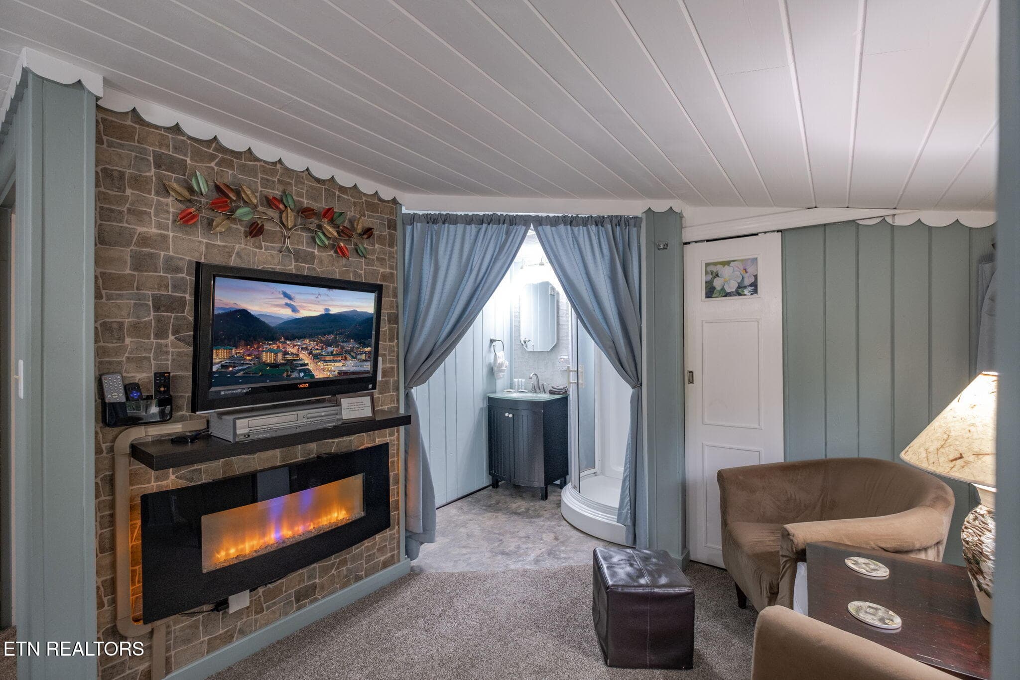 79-web-or-mls-204HillSt-54 - 204 Hill St, Gatlinburg, TN 37738, Gatlinburg