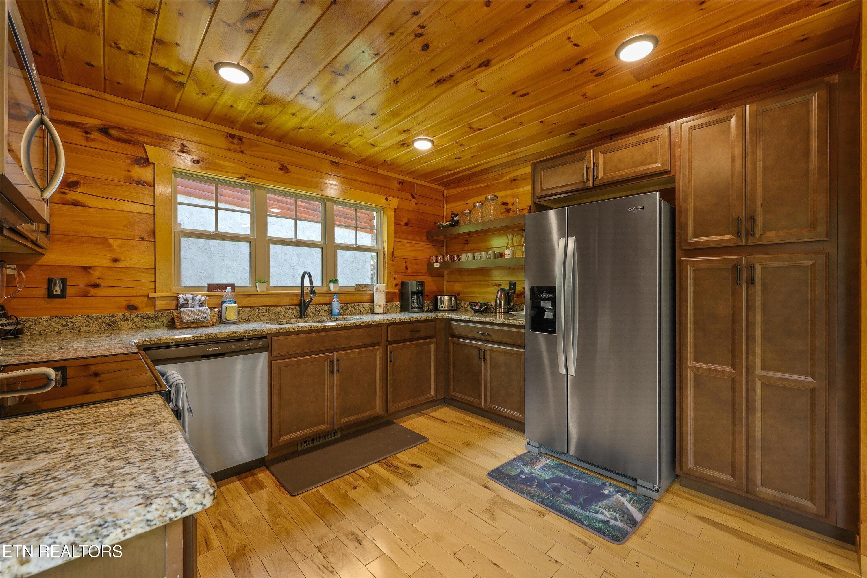17-1622 Misty Holw Wy13 - 1622 Misty Hollow Way, Gatlinburg, TN 37738, Gatlinburg