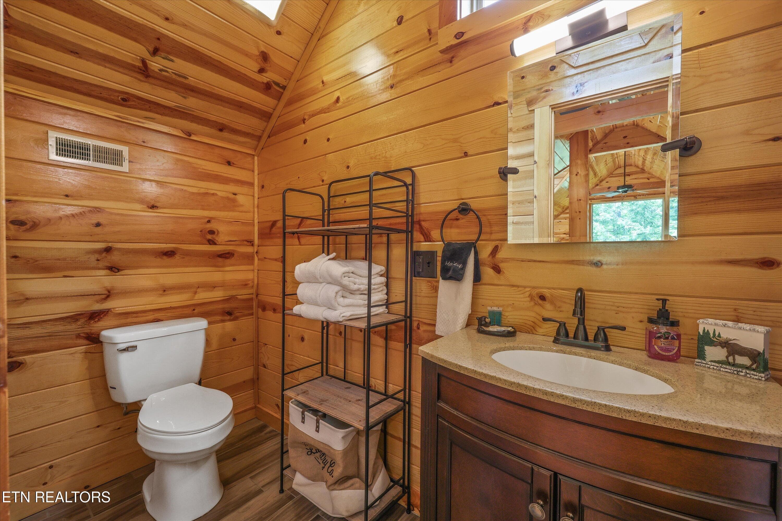 25-1622 Misty Holw Wy21 - 1622 Misty Hollow Way, Gatlinburg, TN 37738, Gatlinburg