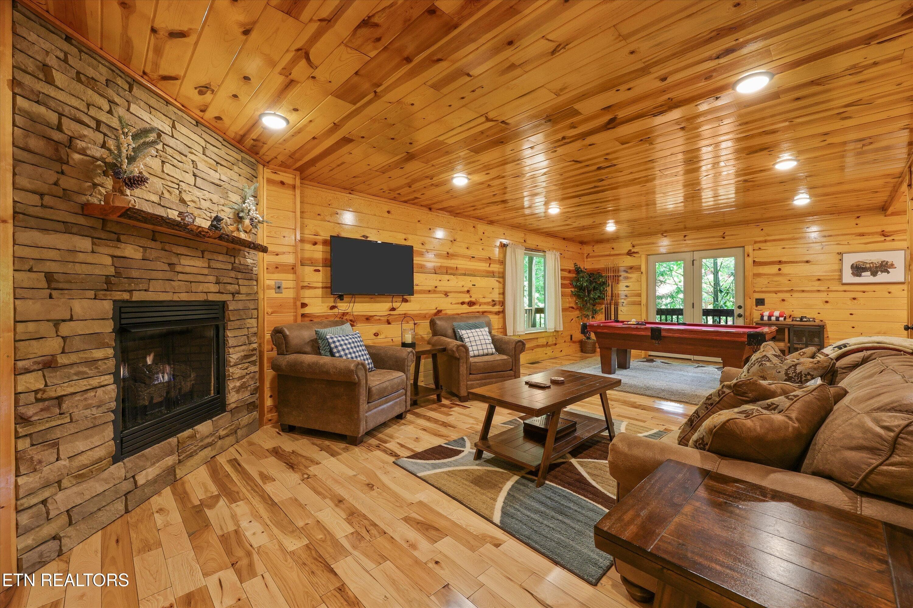 31-1622 Misty Holw Wy27 - 1622 Misty Hollow Way, Gatlinburg, TN 37738, Gatlinburg