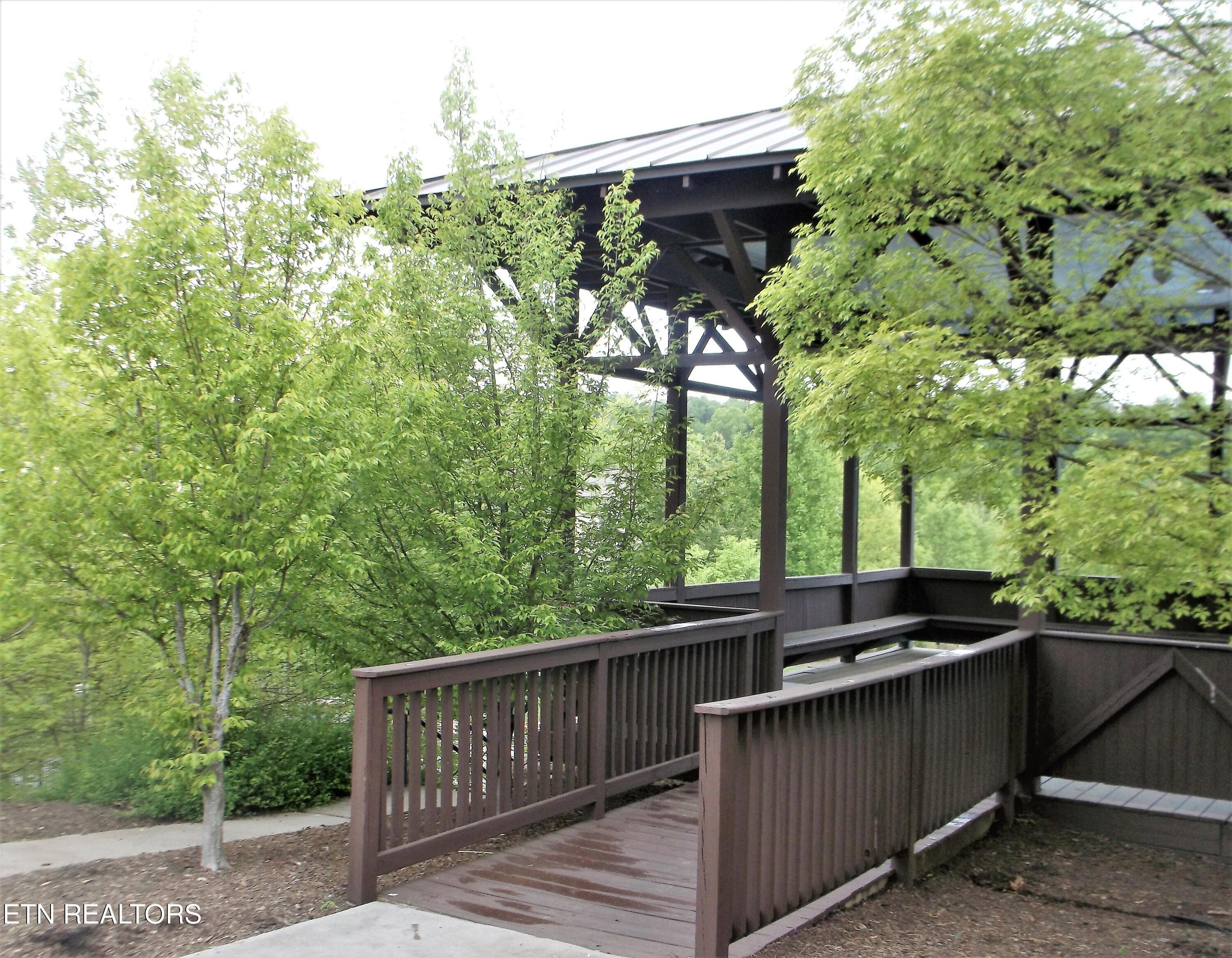 Ph II Pavilion - 3831 Cherokee Woods Way 102, Knoxville, TN 37920, Knoxville