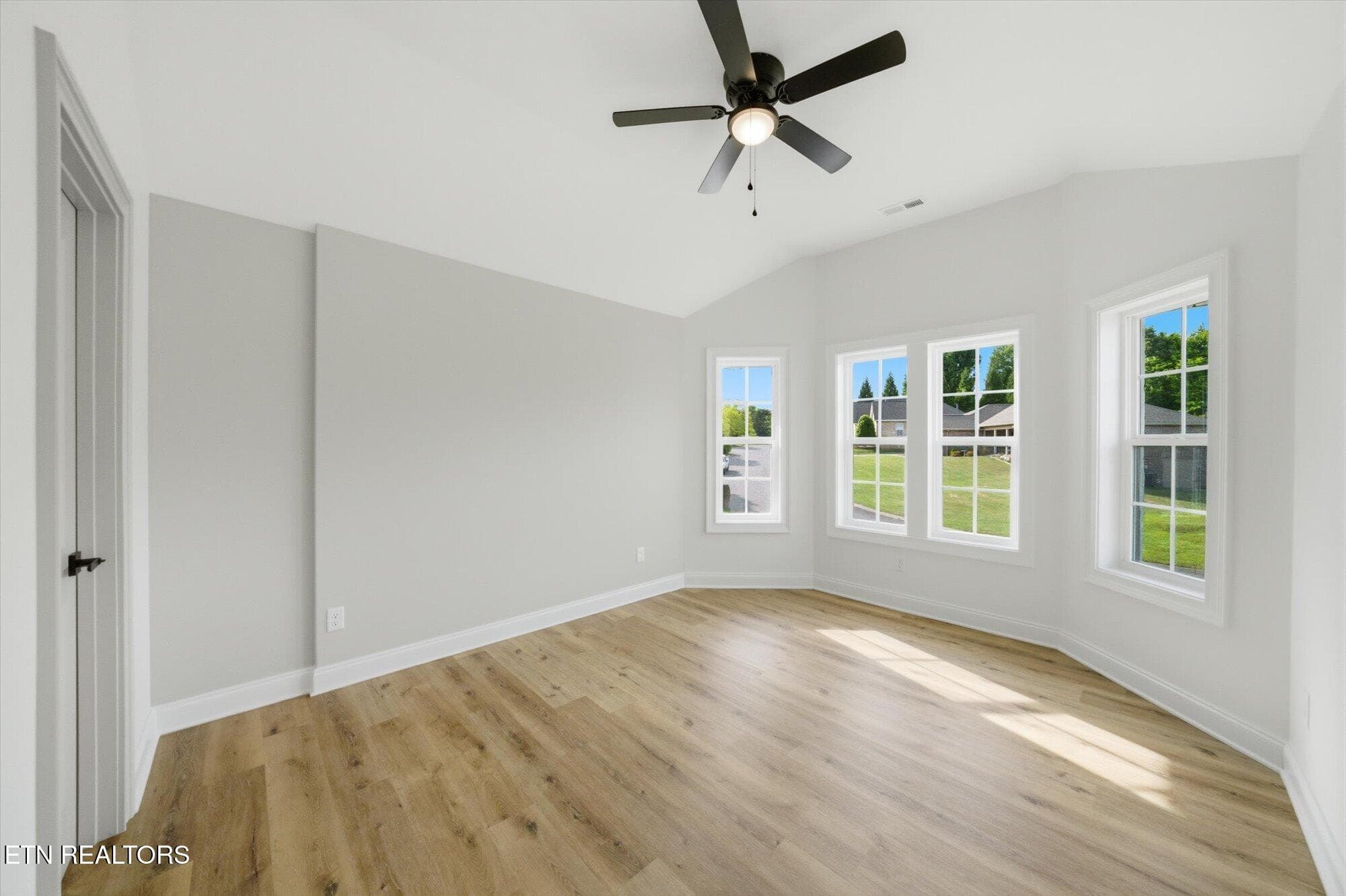 38-3636-S-Creek-Rd-Knoxville-TN-38 - 3636 S Creek Rd, Knoxville, TN 37920