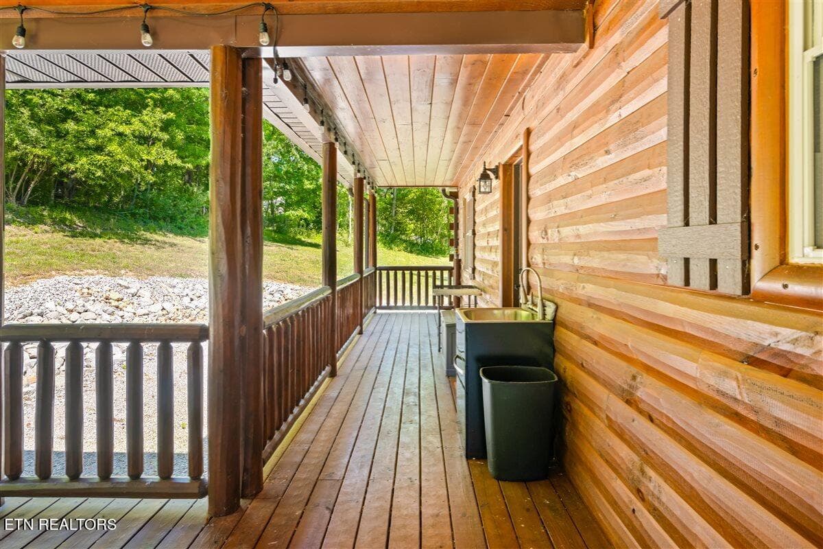 42-542 Whitman Hollow Rd - 542 Whitman Hollow Rd, LaFollette, TN 37766