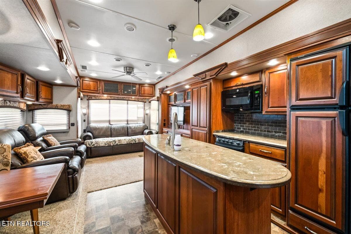 60-542 Whitman Hollow Rd - 542 Whitman Hollow Rd, LaFollette, TN 37766