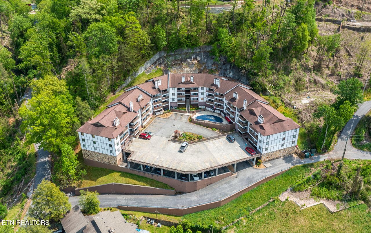 616 Turkey Nest Rd 108, Gatlinburg, TN 37738