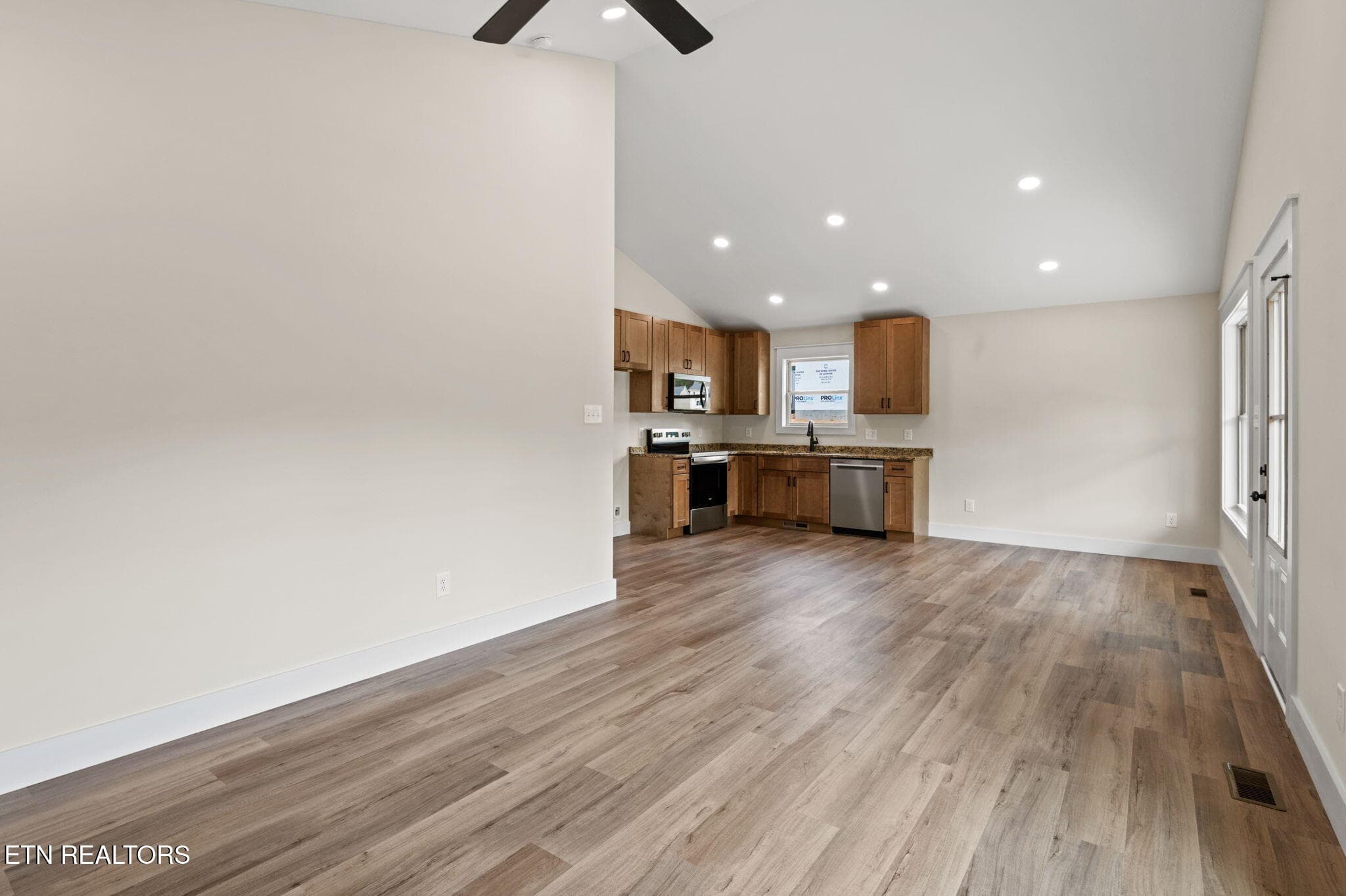 15-web-or-mls-518 Blockhouse-5870 - 518 Blockhouse Valley Rd, Clinton, TN 37716