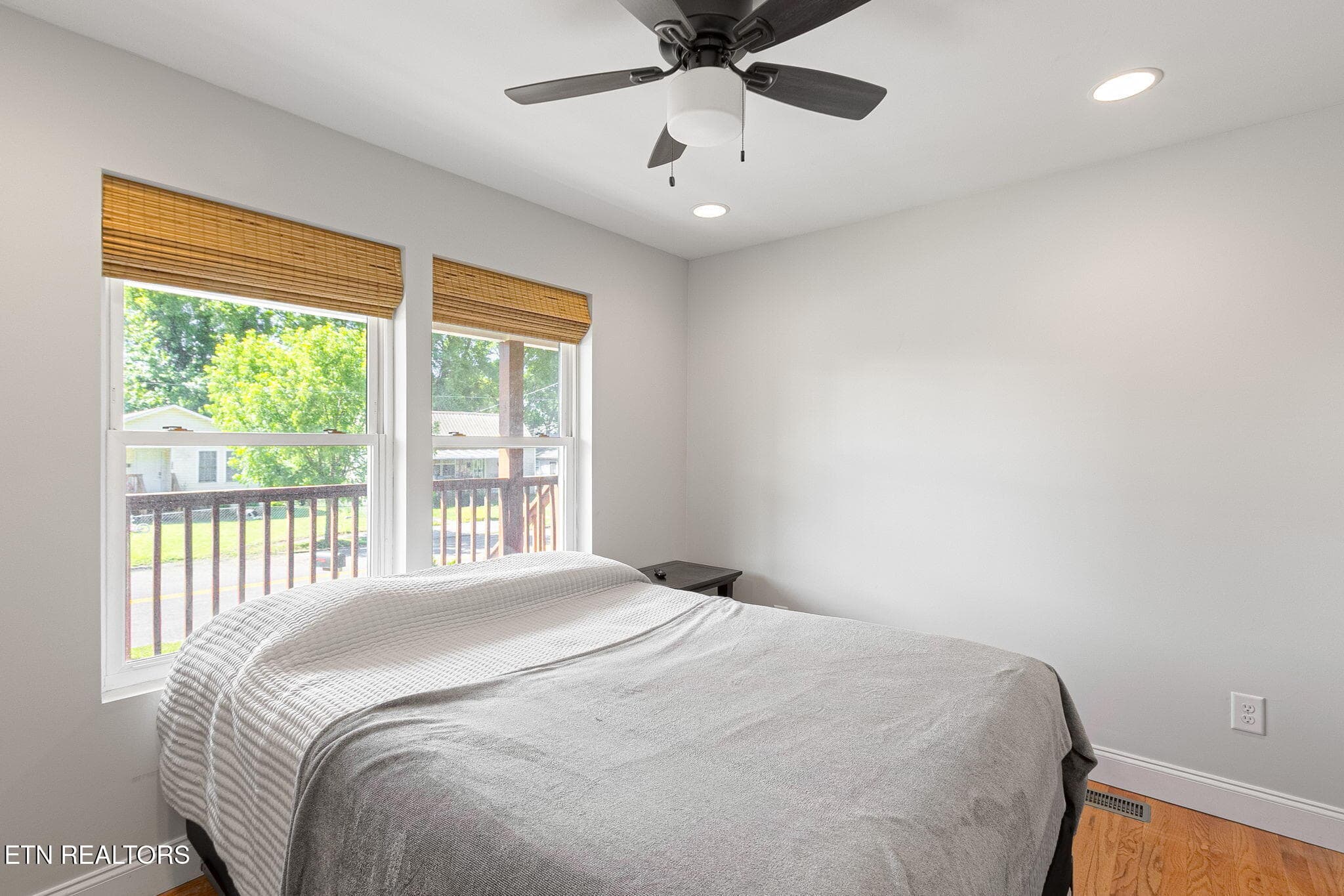 19-web-or-mls-019--FULL - 2029 E 5Th Ave, Knoxville, TN 37917, Knoxville
