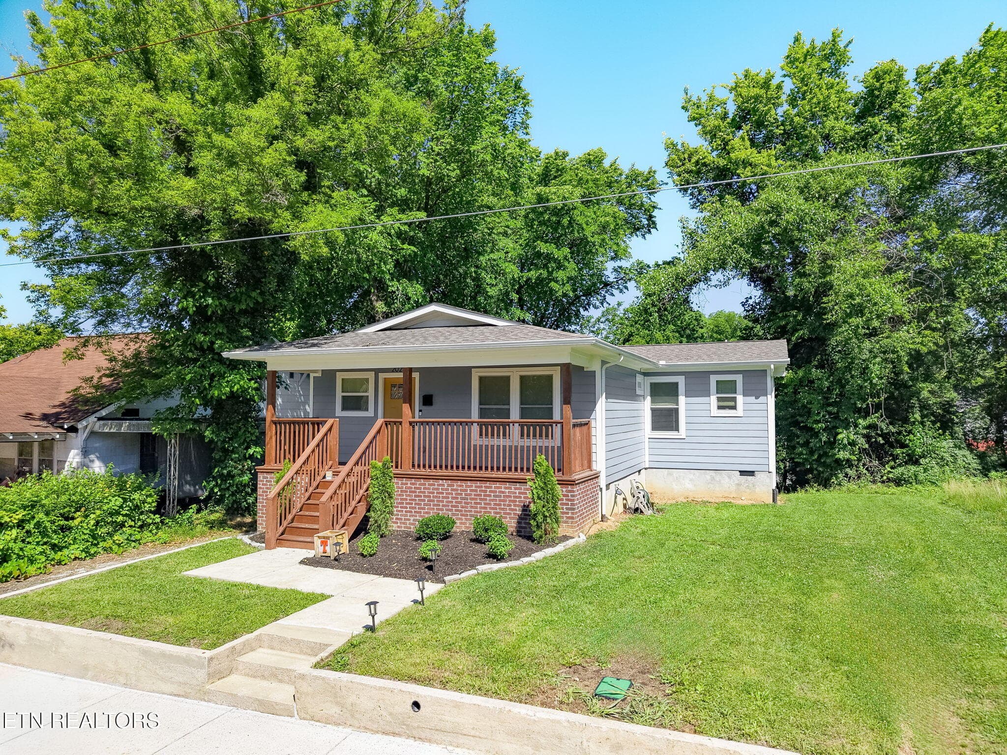 2-web-or-mls-002--FULL - 2029 E 5Th Ave, Knoxville, TN 37917, Knoxville