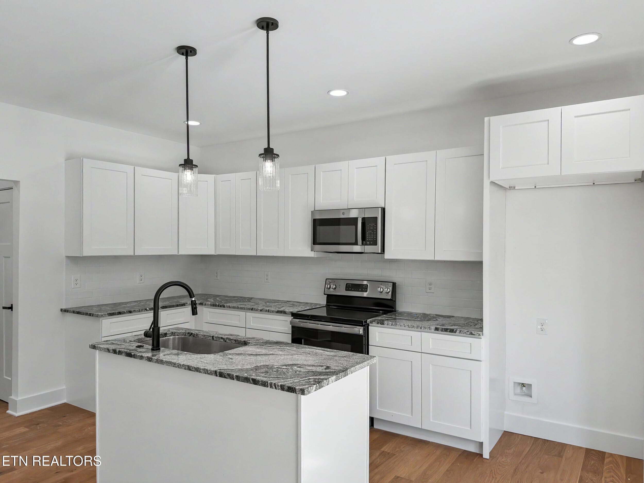 17_21 - 5317 Arza Lane, Knoxville, TN 37918, Knoxville