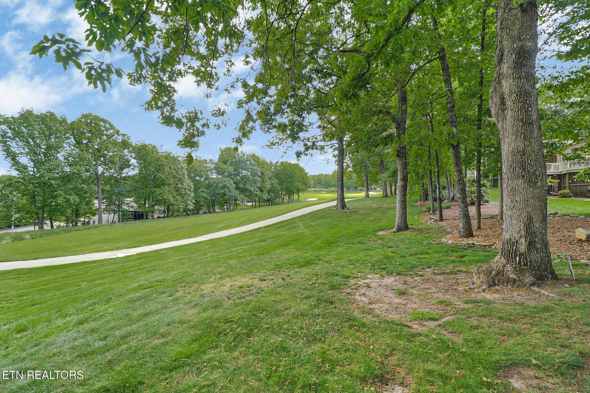 n44a9807-n44a9811 - 109 Huntington Drive, Fairfield Glade, TN 38558