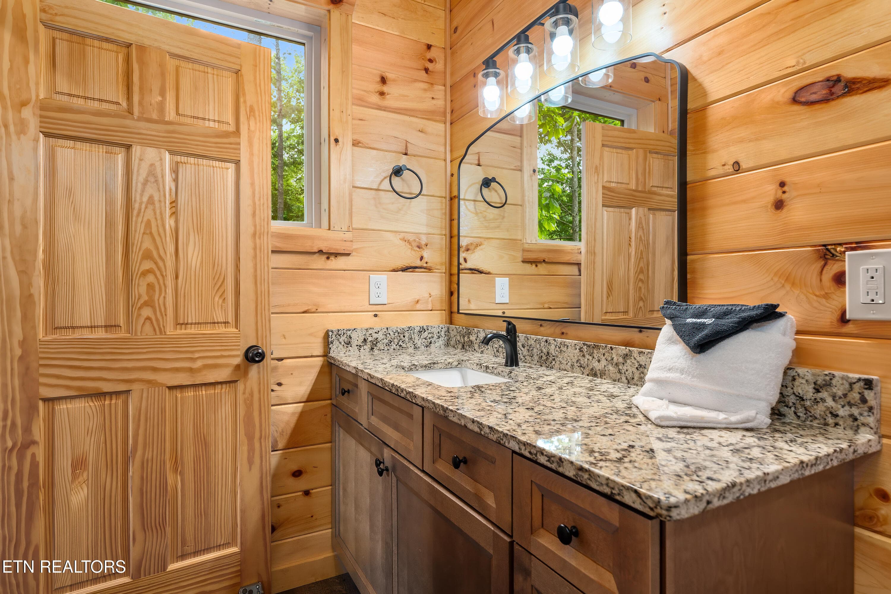 _DSC2094-Edit - 2932 Ginas Way, Sevierville, TN 37862, Sevierville