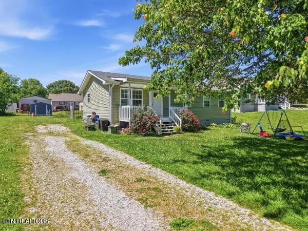 149448017-lr - 163 Haley Ave, Doyle, TN 38559