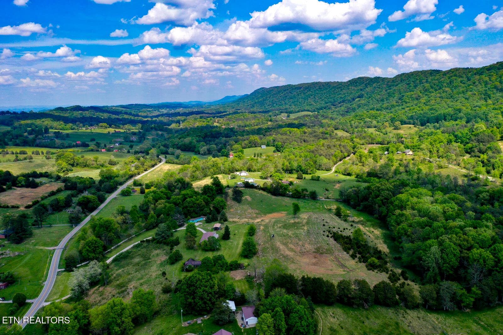 22 - 6259 Tennessee 131, Washburn, TN 37888, Washburn