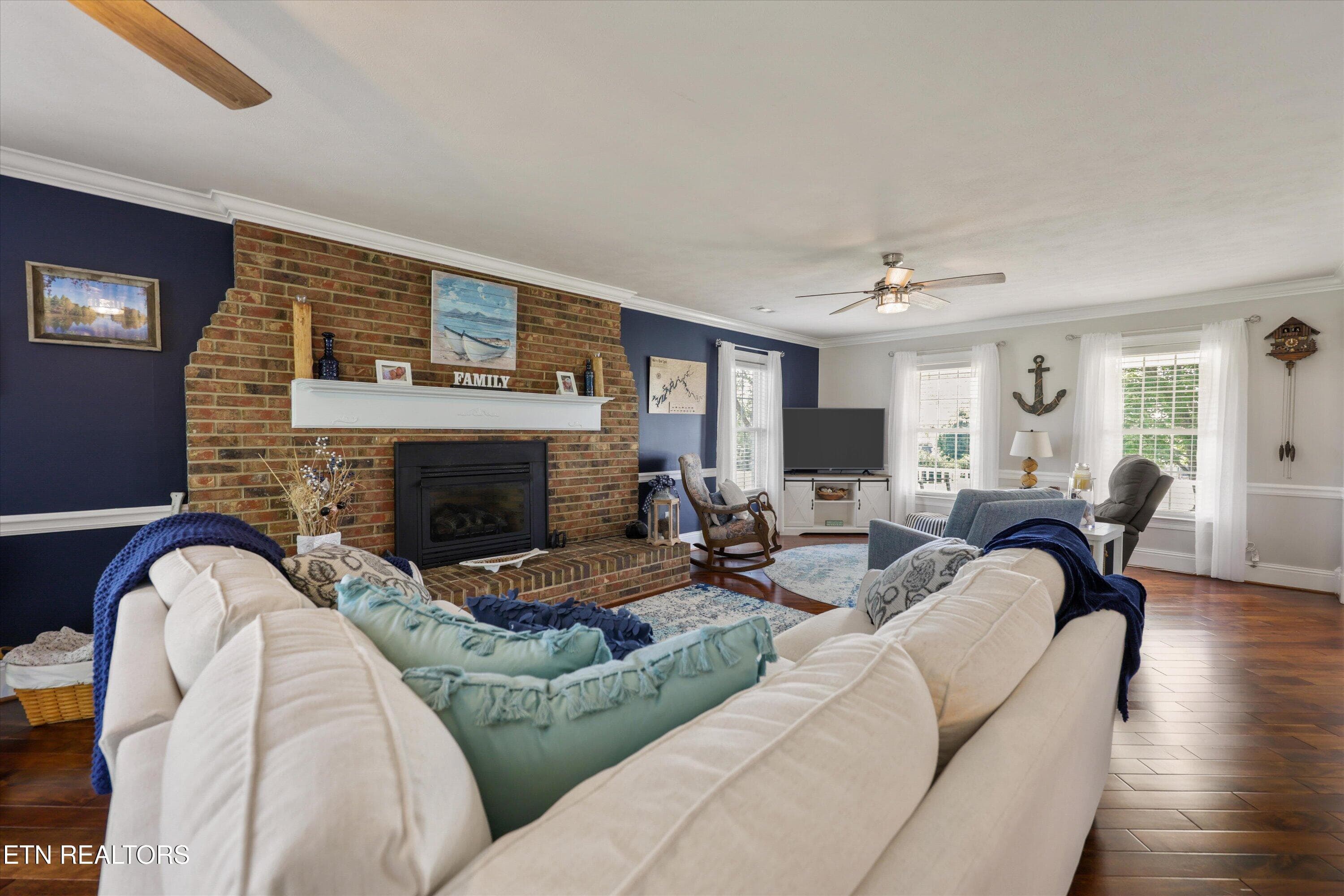 Living Room - 1167 Sable Rd, Spring City, TN 37381, Spring City