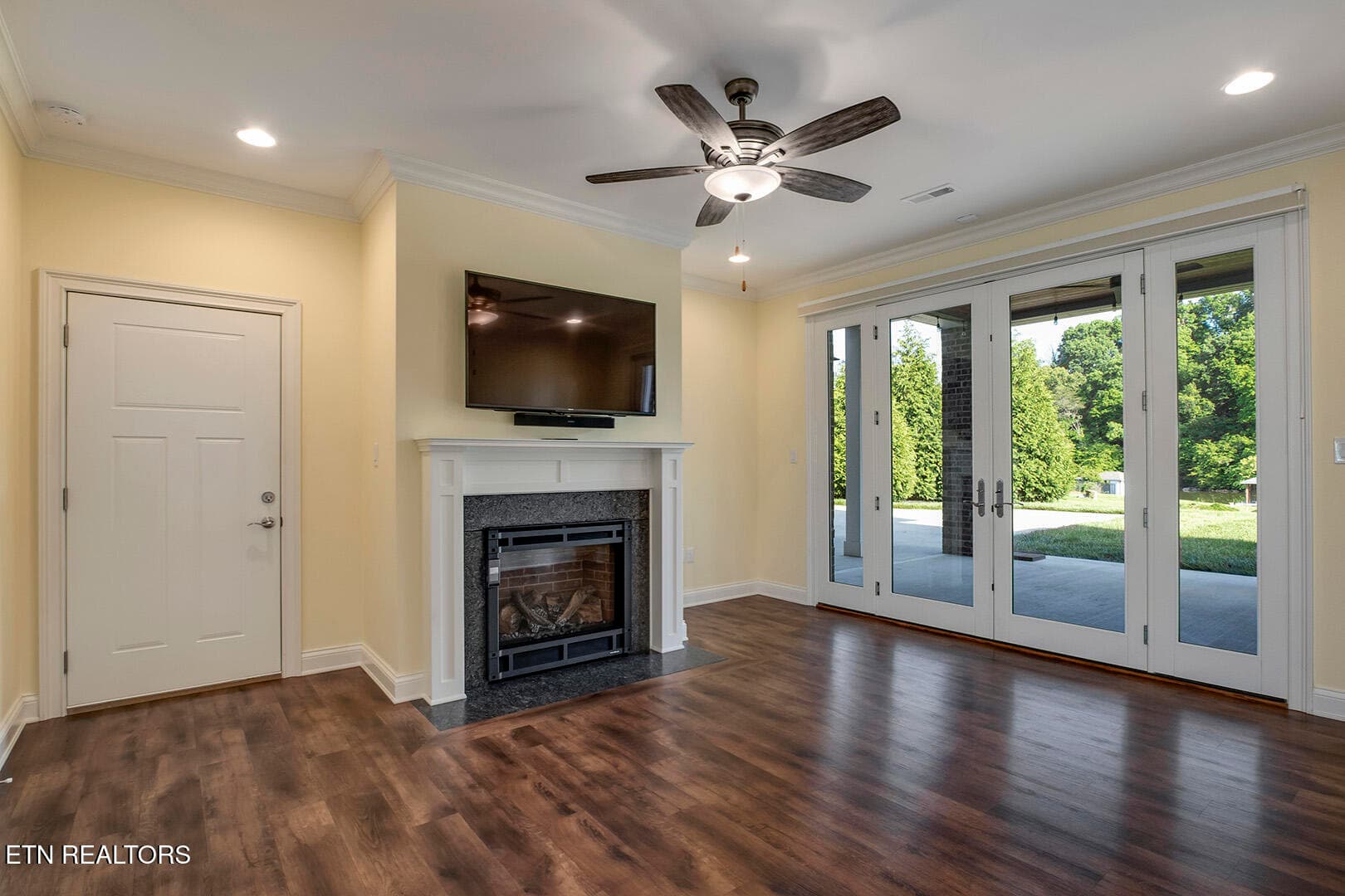 42_EmoryChurchRoad_917_LowerGarageAccess - 917 Emory Church Rd, Knoxville, TN 37922