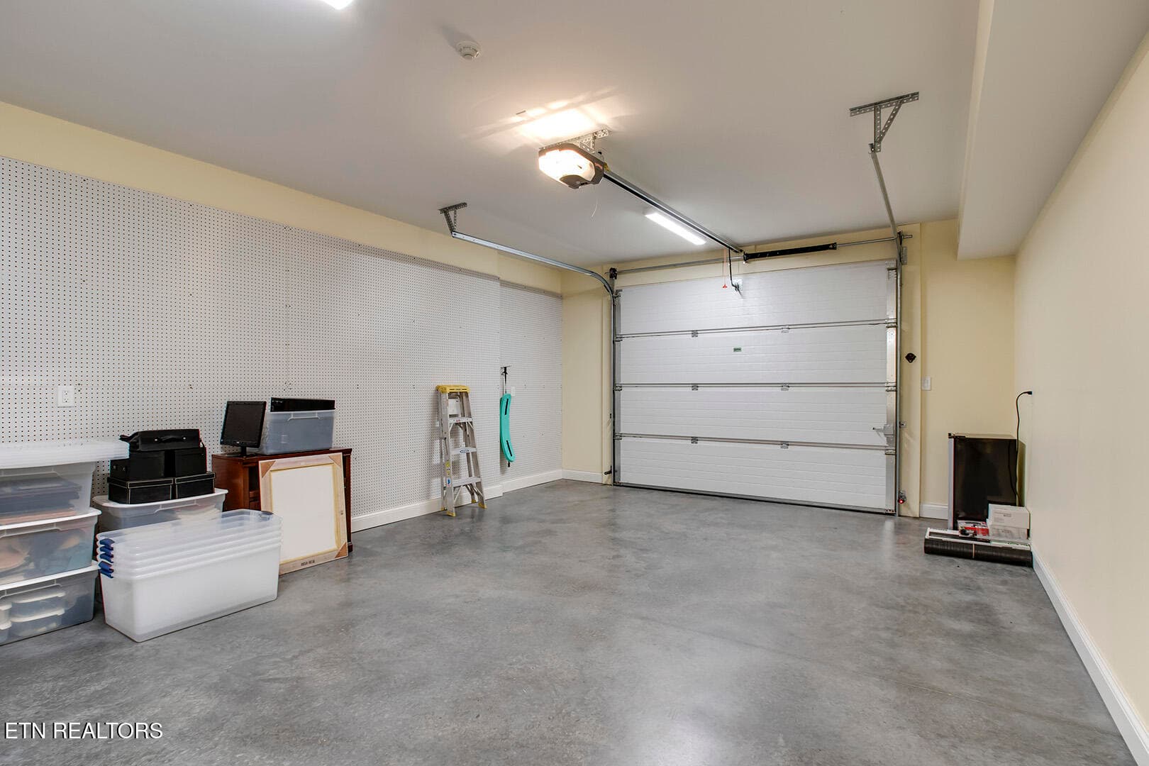43_EmoryChurchRoad_917_LowerGarage - 917 Emory Church Rd, Knoxville, TN 37922