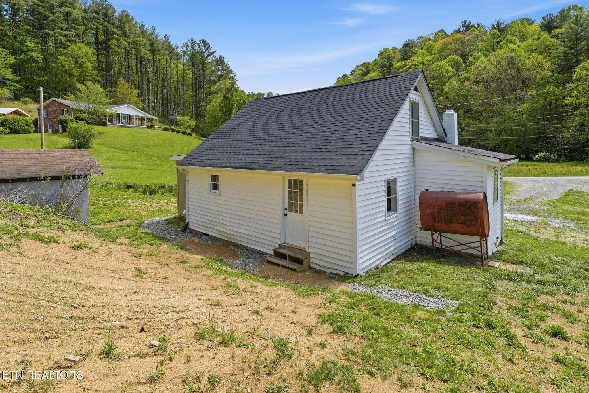 22-web-or-mls-933 Hubert Taylor Rd-29 - 933 Hubert Taylor Rd, Mountain City, TN 37683