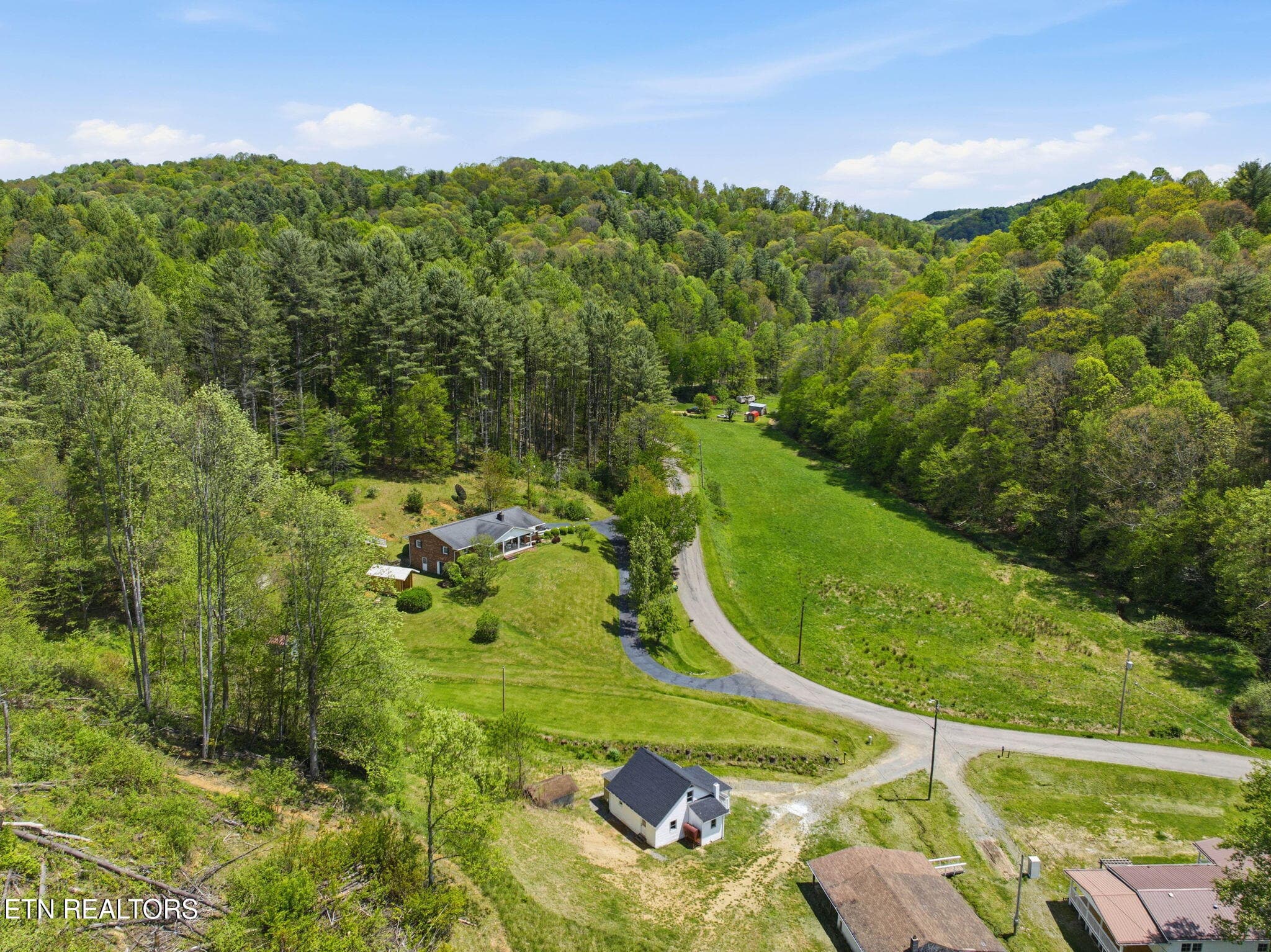 27-web-or-mls-933 Hubert Taylor Rd-33 - 933 Hubert Taylor Rd, Mountain City, TN 37683