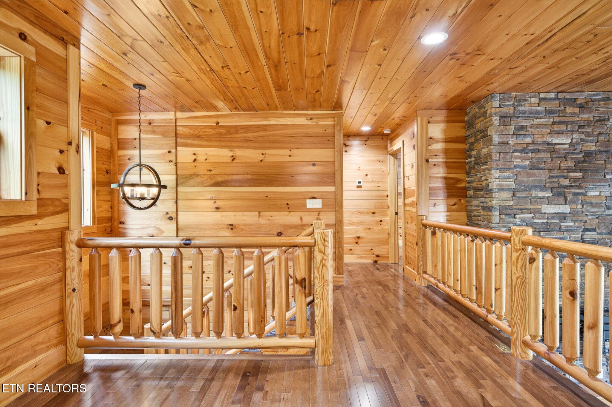 56-web-or-mls-704 White Oak Rd_271_TNPC - 704 White Oak Rd, Monterey, TN 38574, Monterey