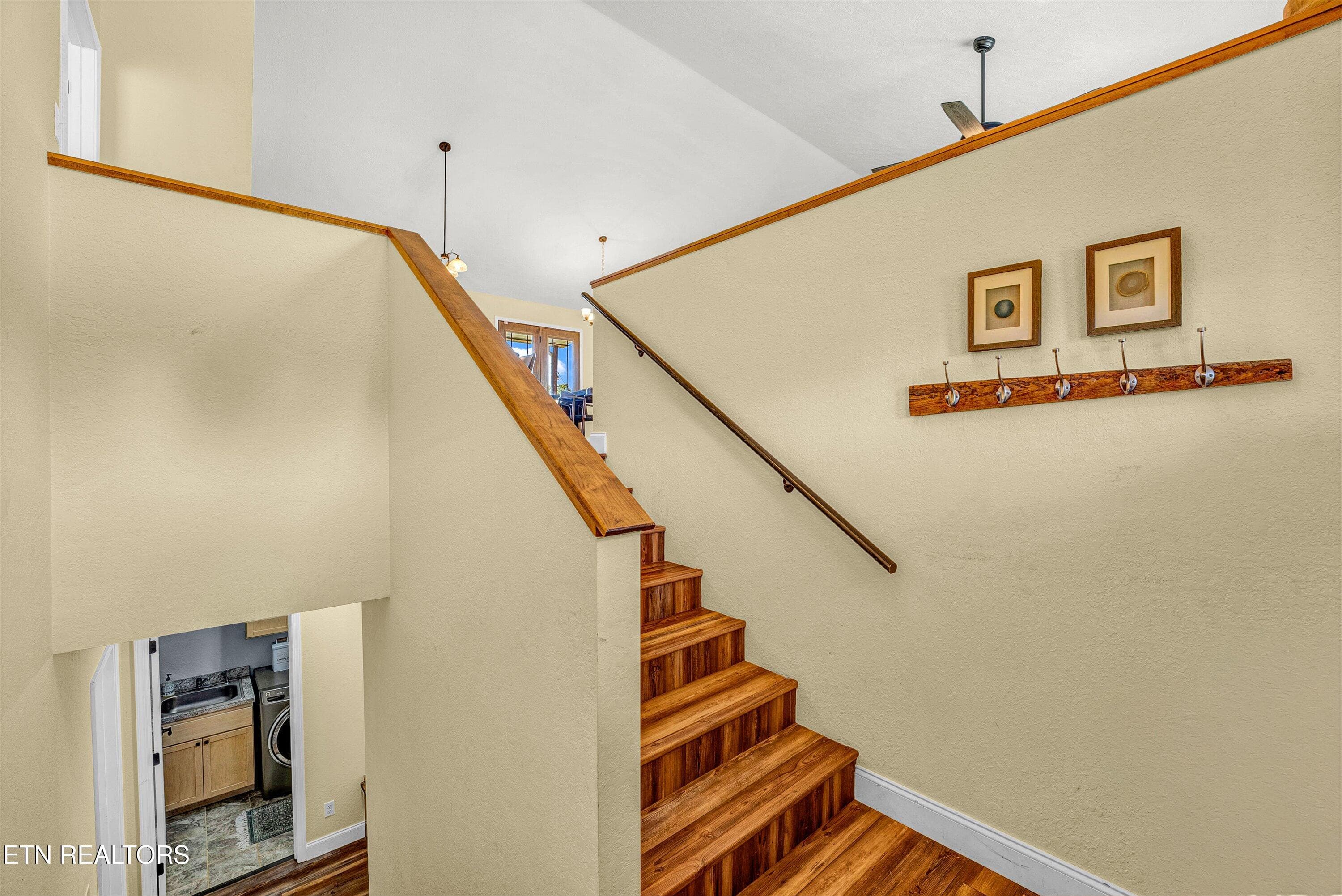 47-Stairs Aq - 1706 Veta Drive, New Market, TN 37820, New Market