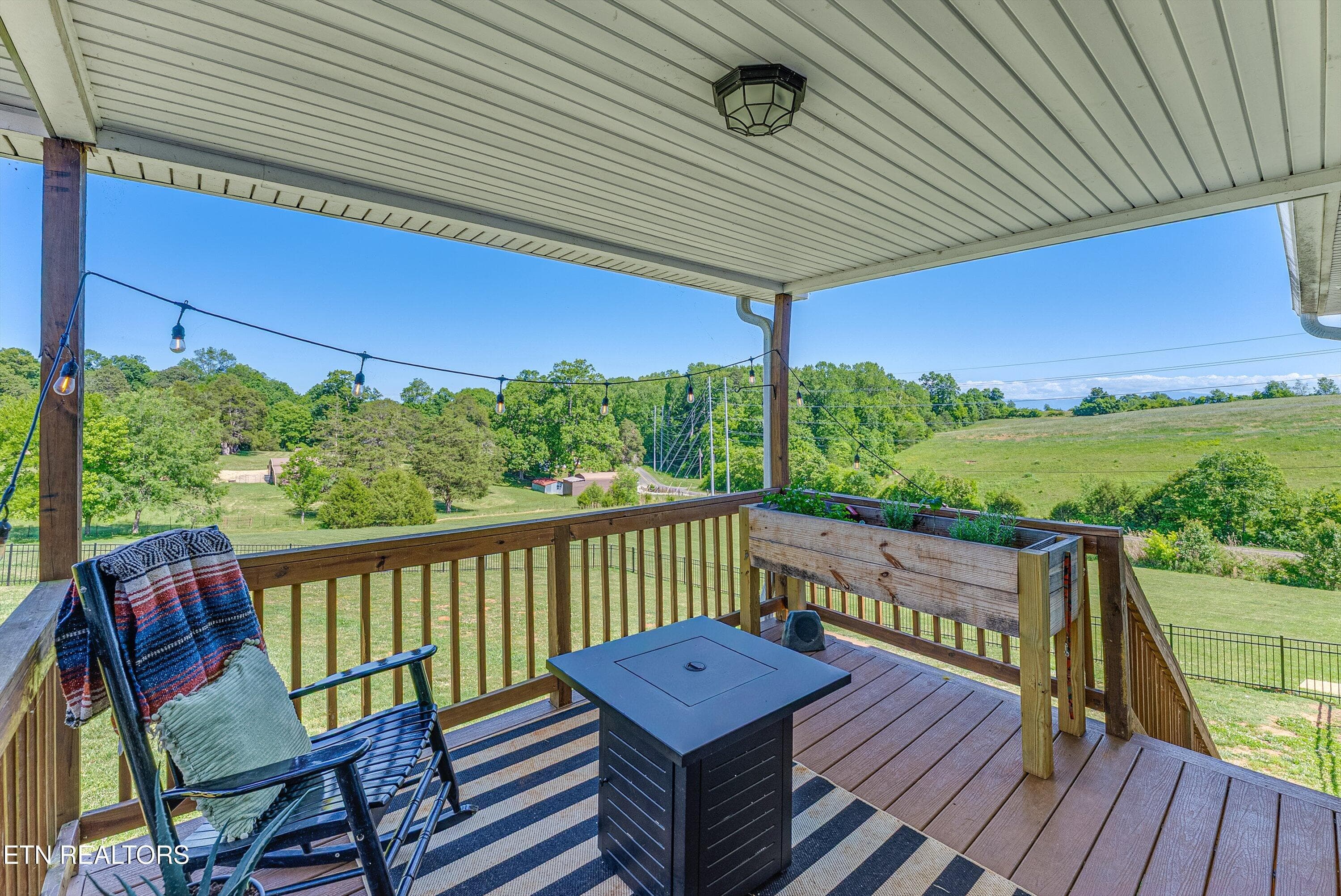 50-Deck A1 - 1706 Veta Drive, New Market, TN 37820, New Market